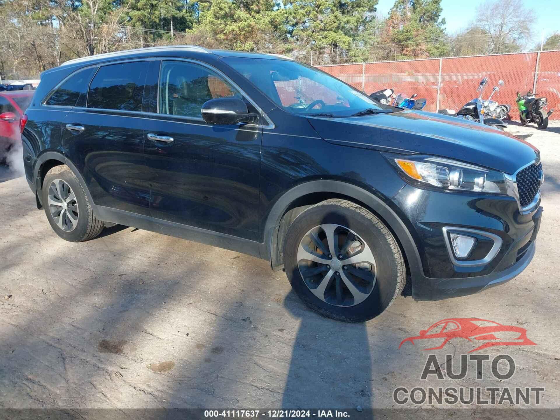 KIA SORENTO 2017 - 5XYPH4A57HG277131