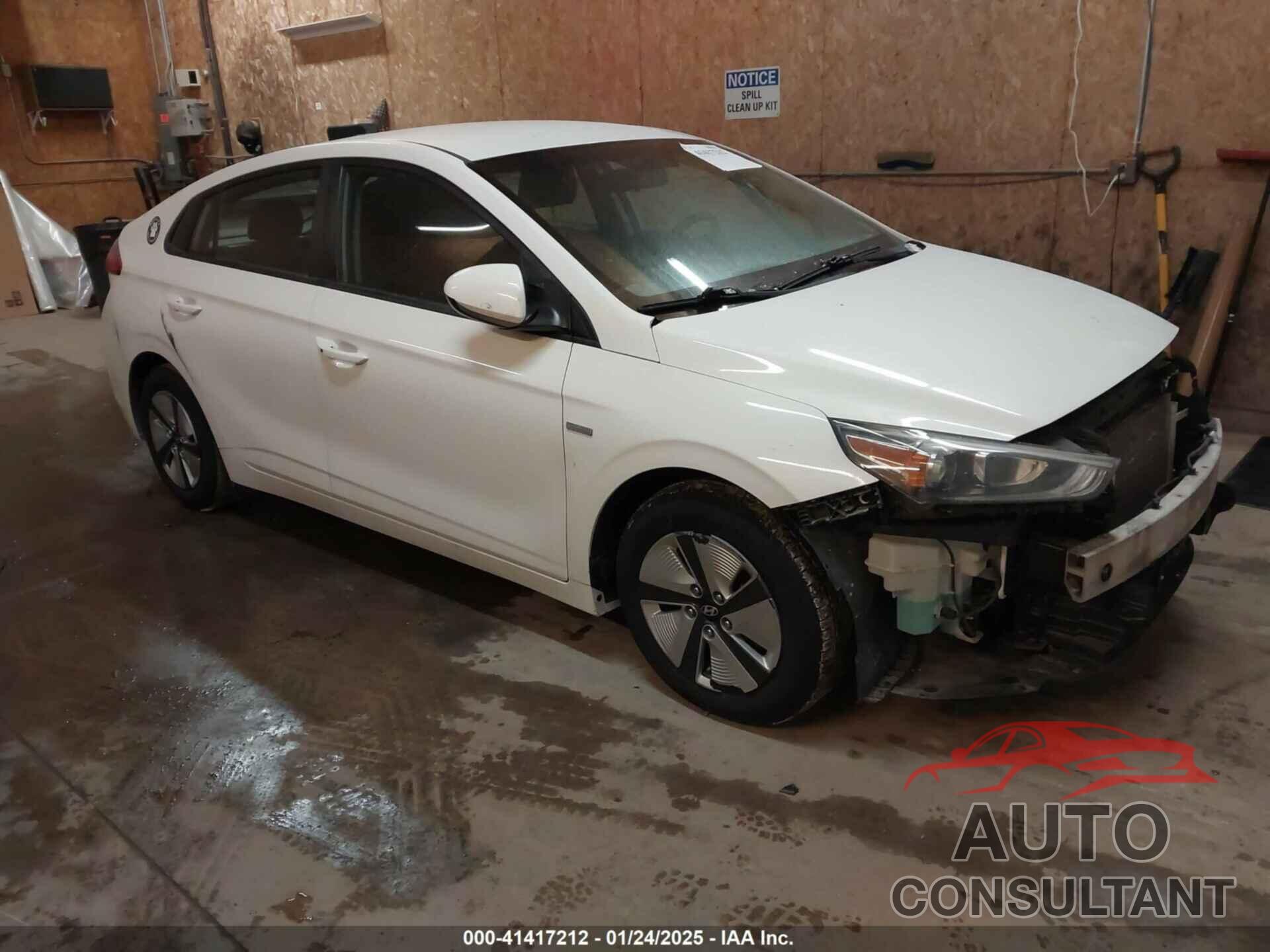 HYUNDAI IONIQ HYBRID 2017 - KMHC65LC8HU031317