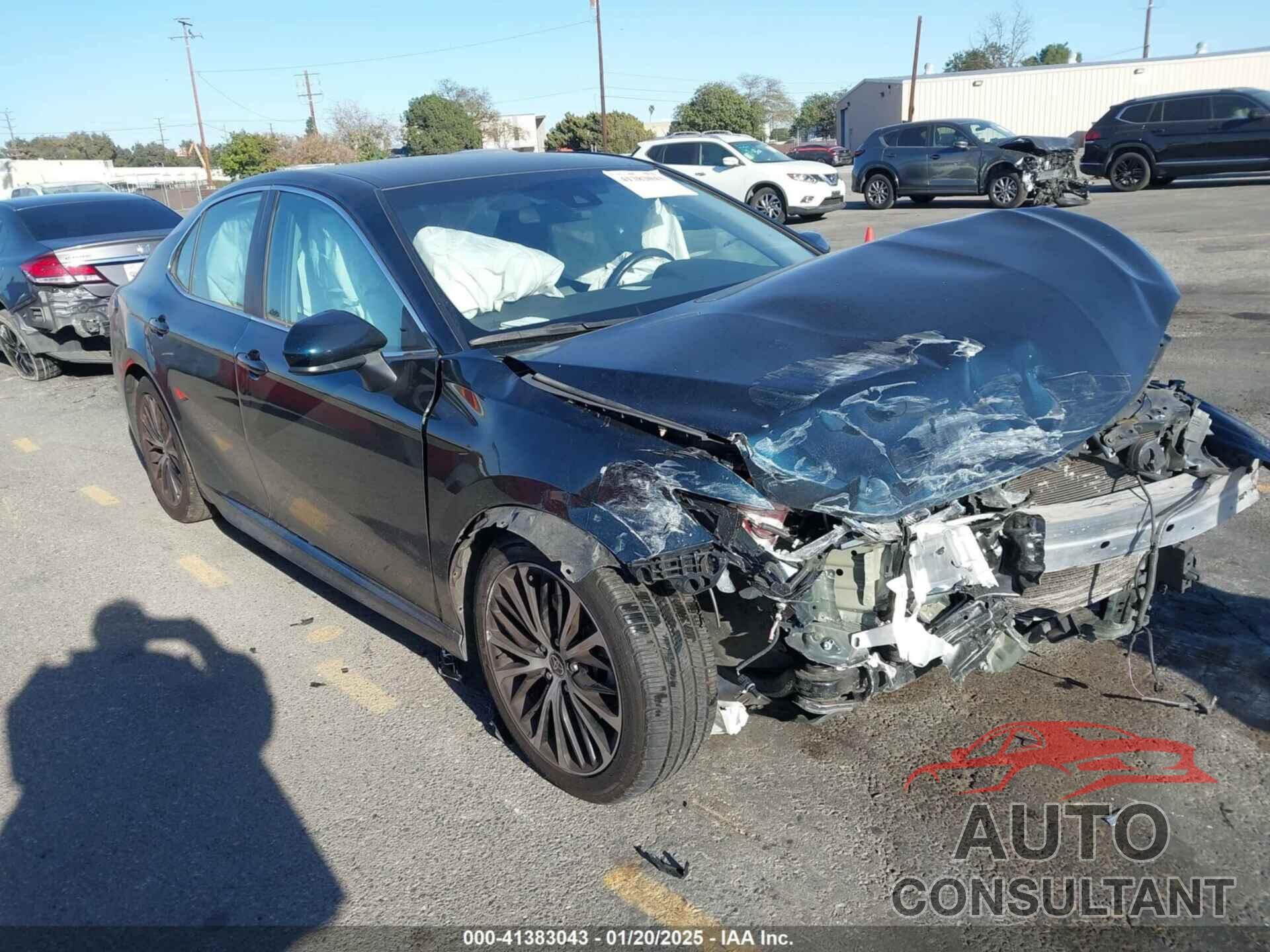 TOYOTA CAMRY 2020 - 4T1G11AK5LU509611