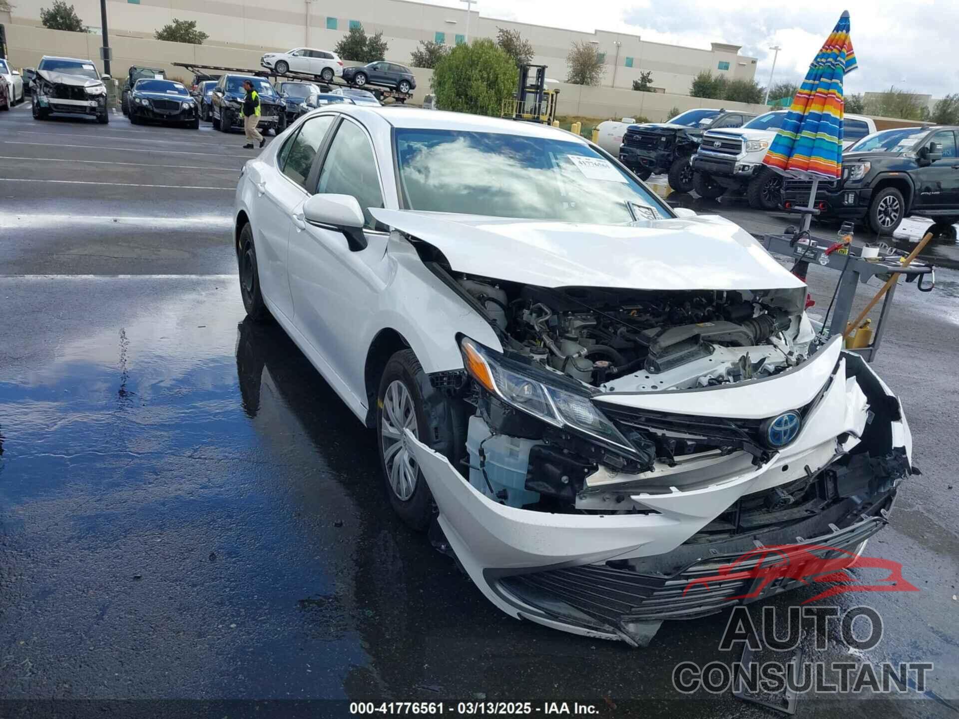 TOYOTA CAMRY 2022 - 4T1C31AK9NU576935