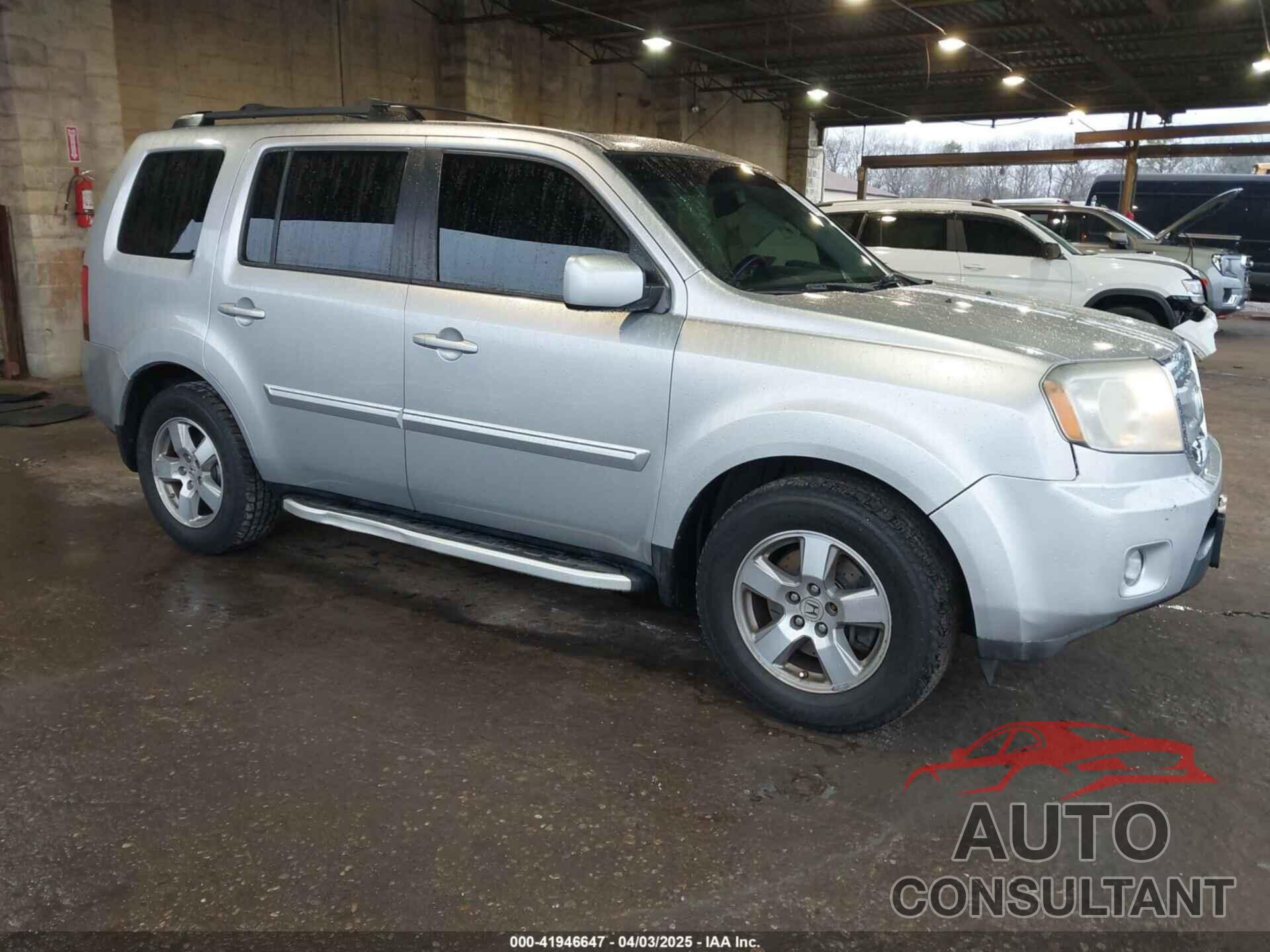 HONDA PILOT 2011 - 5FNYF4H56BB057039