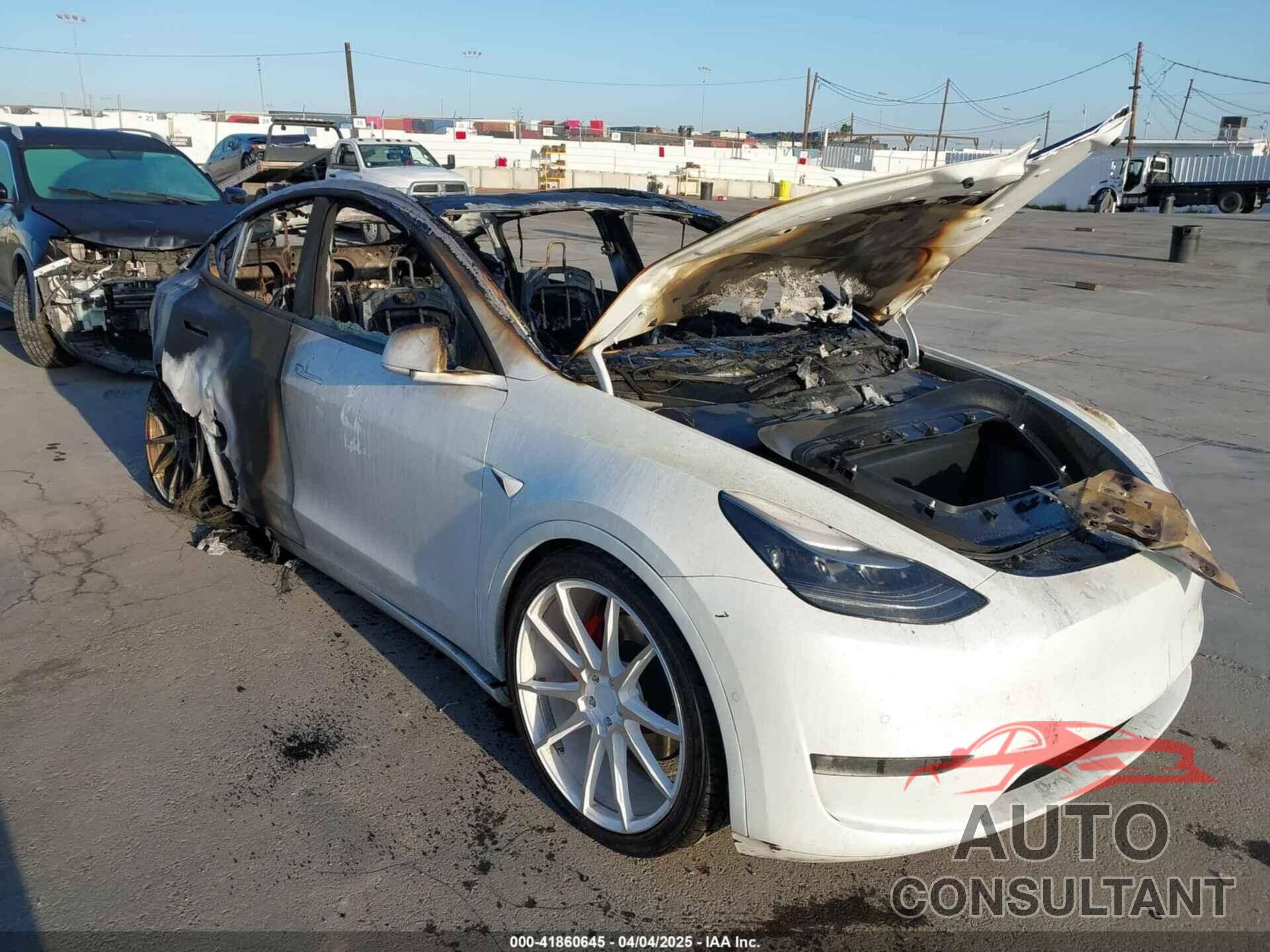 TESLA MODEL Y 2022 - 7SAYGDEF5NF493205