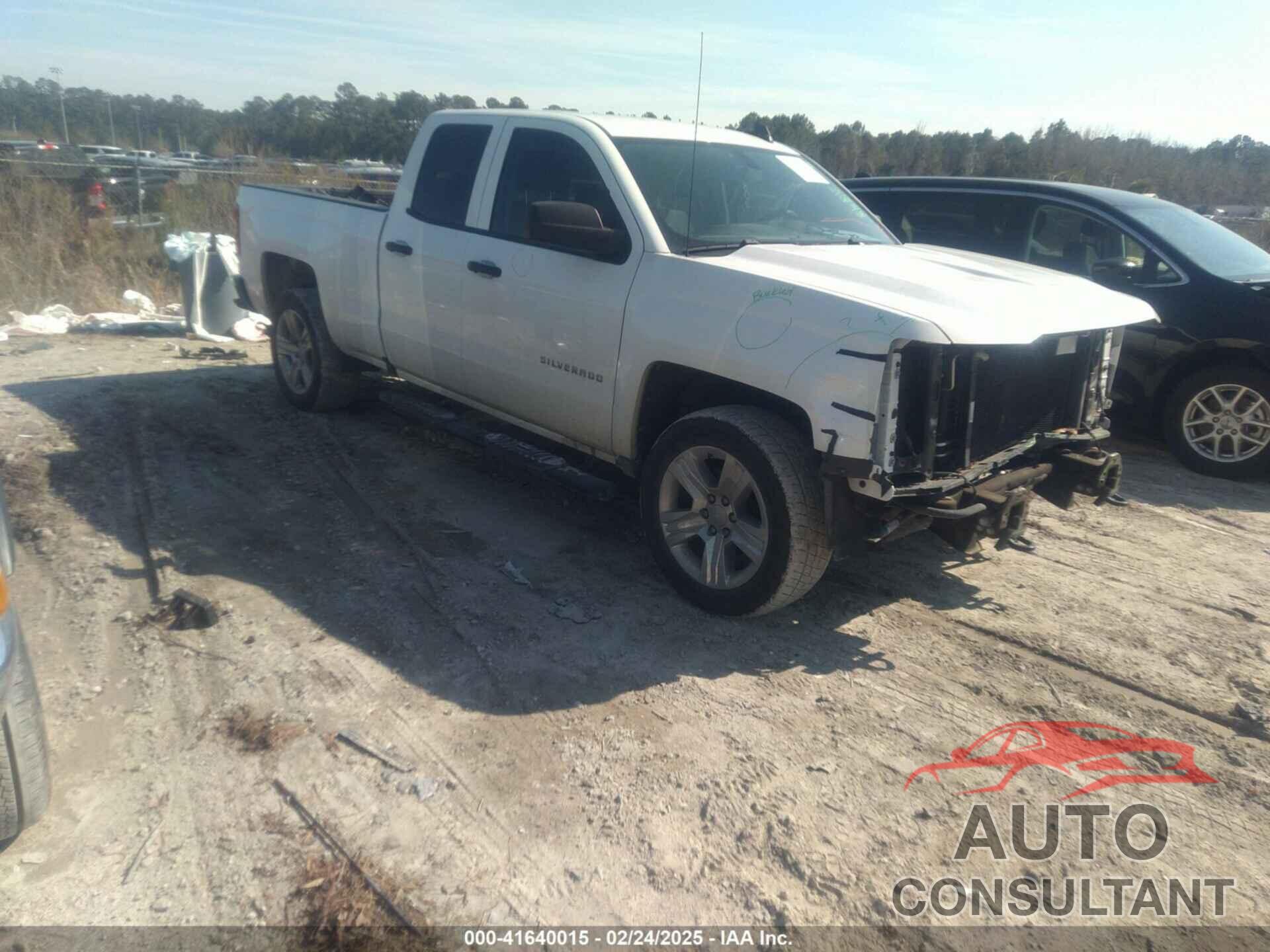 CHEVROLET SILVERADO 1500 2018 - 1GCRCPEC2JZ354500