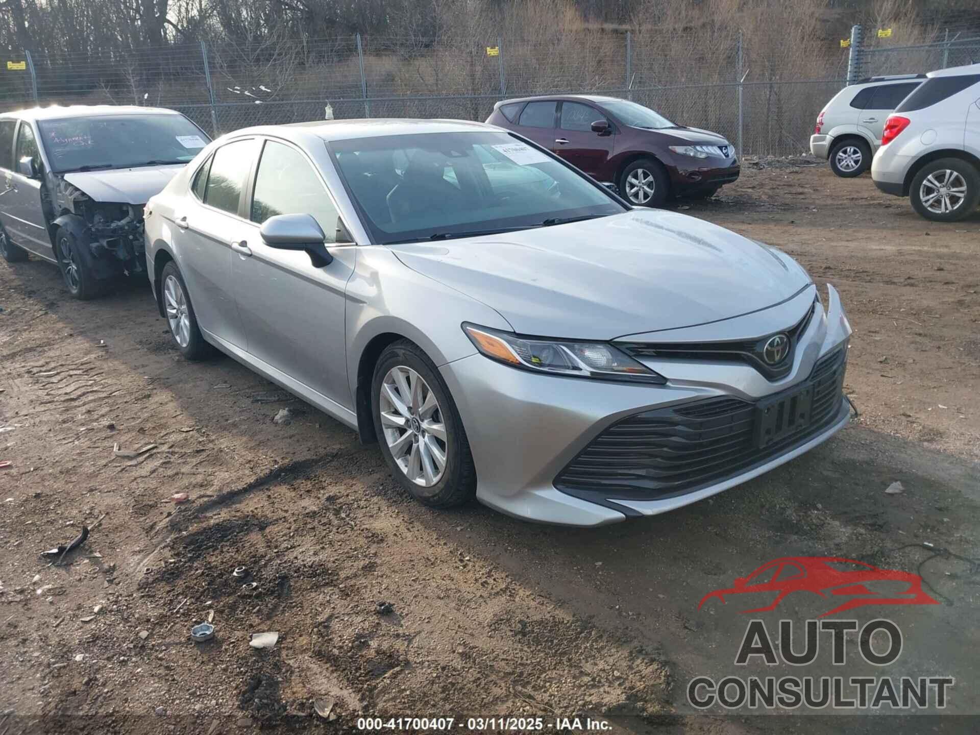 TOYOTA CAMRY 2018 - 4T1B11HK3JU626309