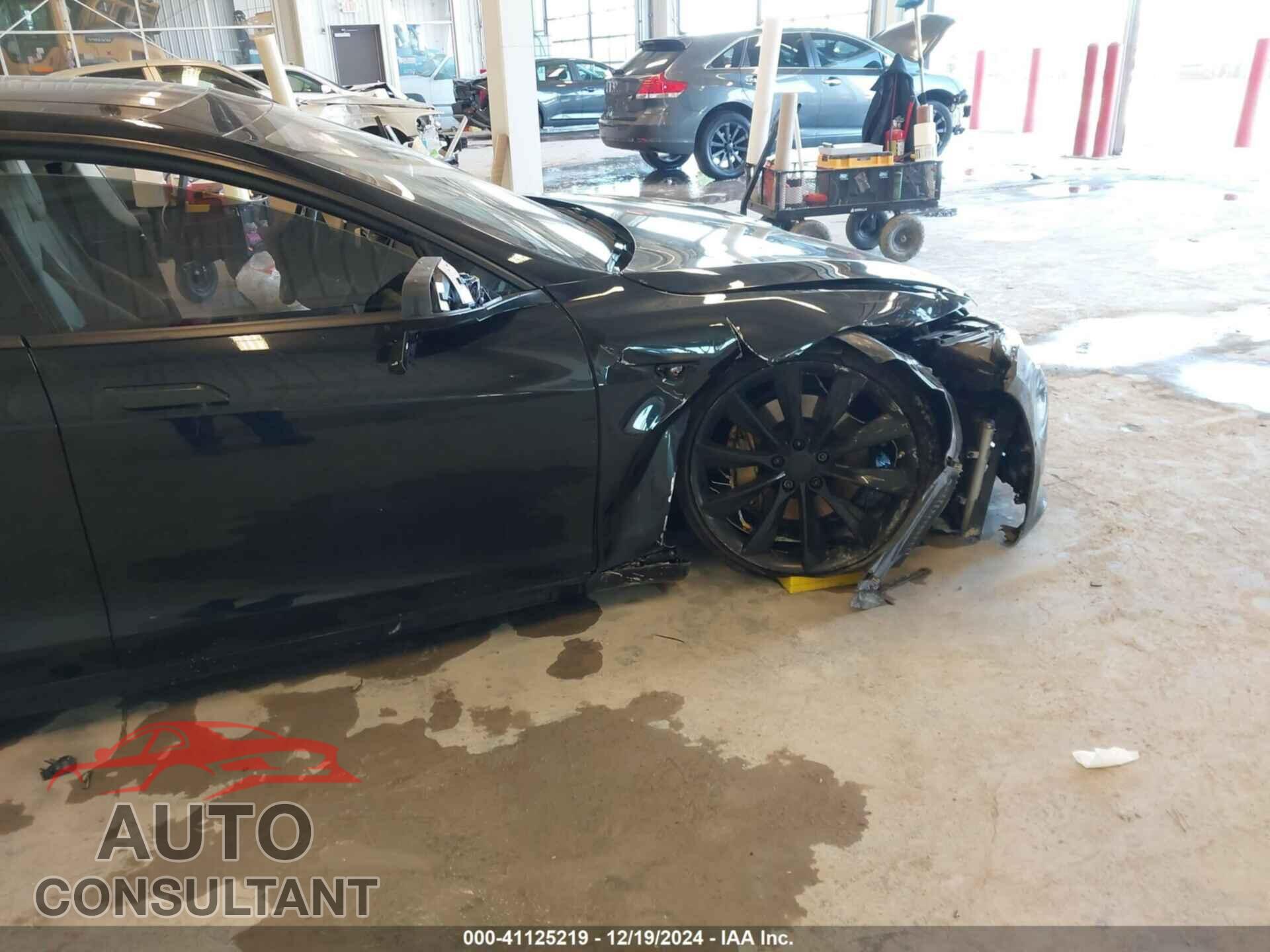 TESLA MODEL S 2017 - 5YJSA1E20HF212187
