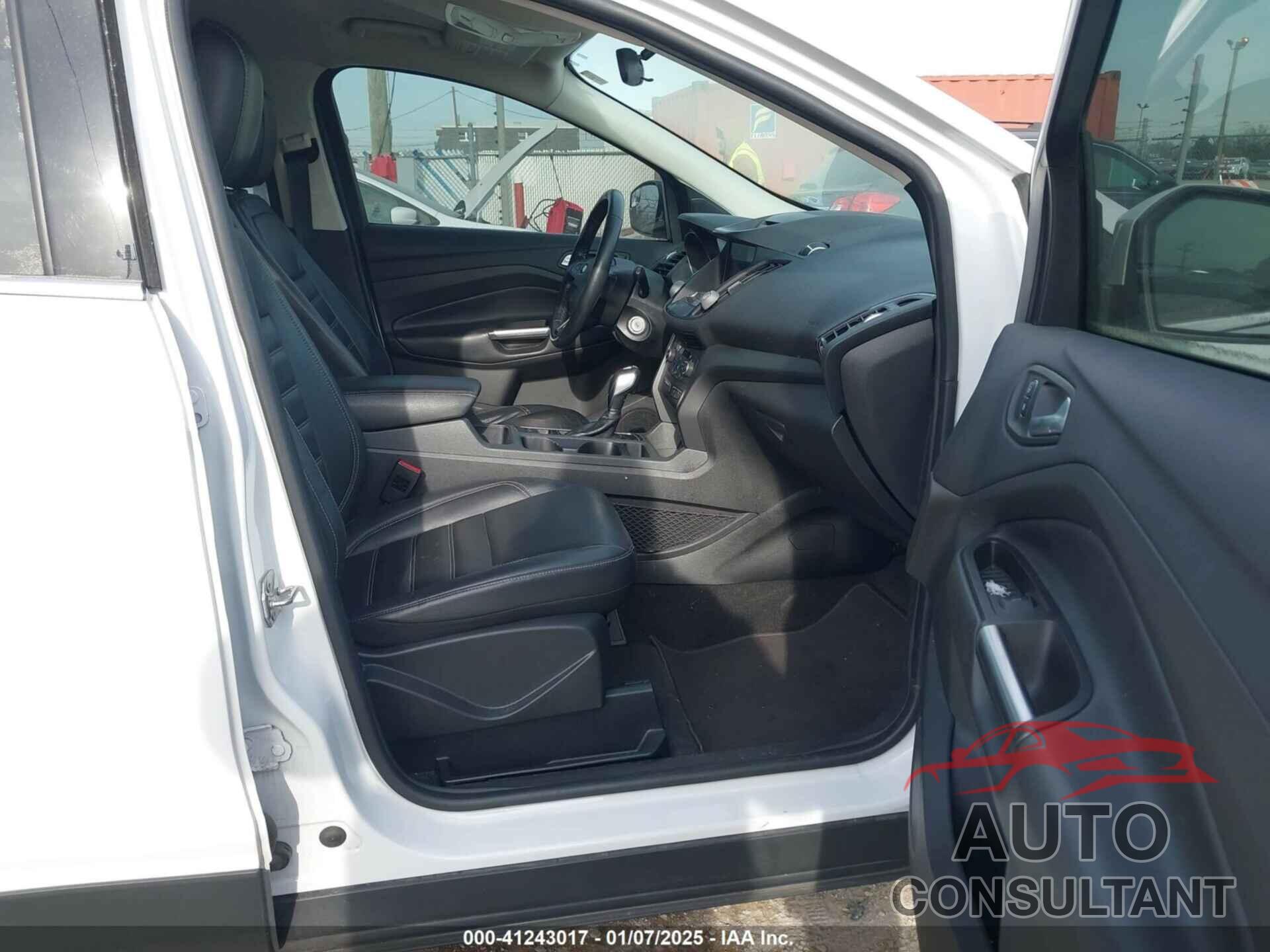 FORD ESCAPE 2018 - 1FMCU9HD6JUA89236