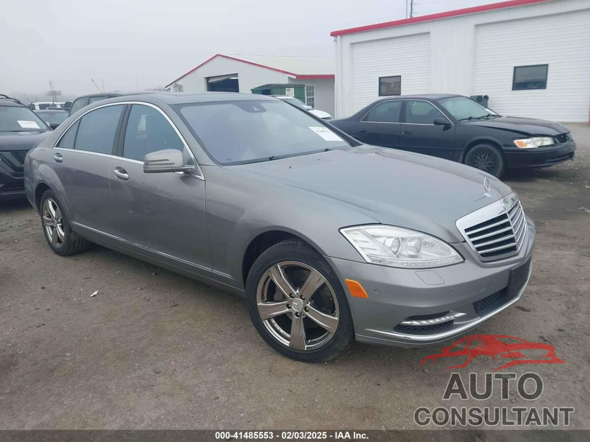 MERCEDES-BENZ S 550 2011 - WDDNG7BB0BA382476