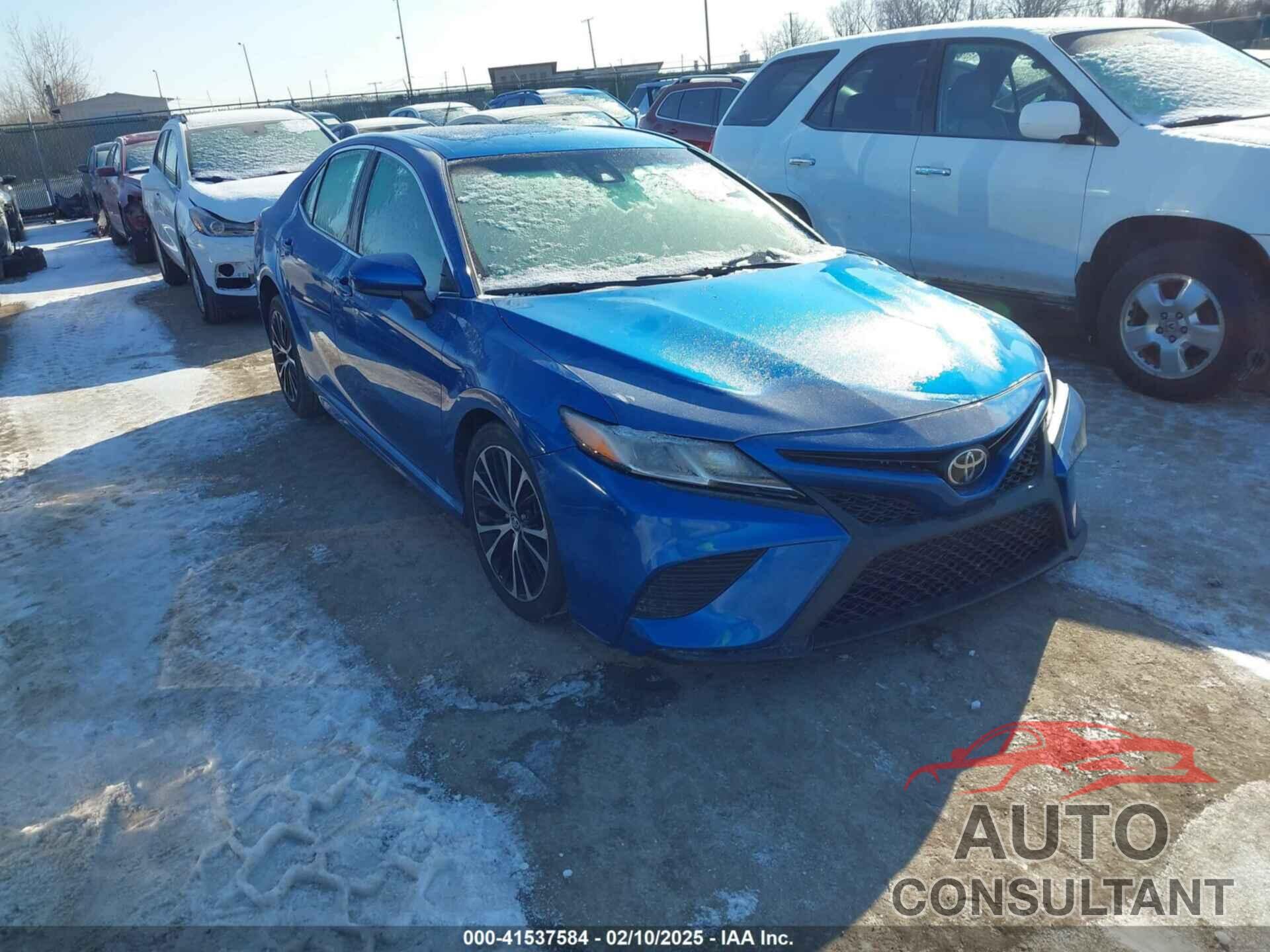 TOYOTA CAMRY 2018 - 4T1B11HK1JU010673