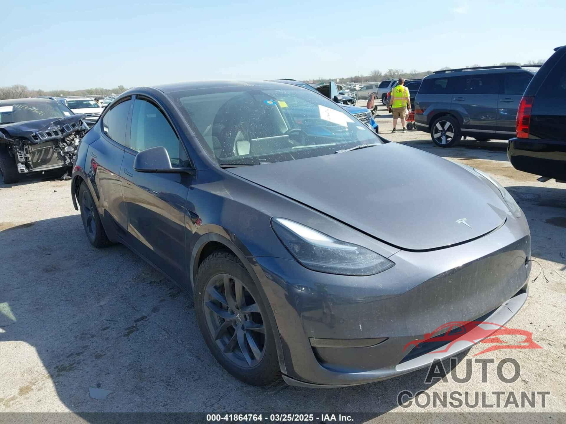 TESLA MODEL Y 2022 - 7SAYGDEF5NF375140