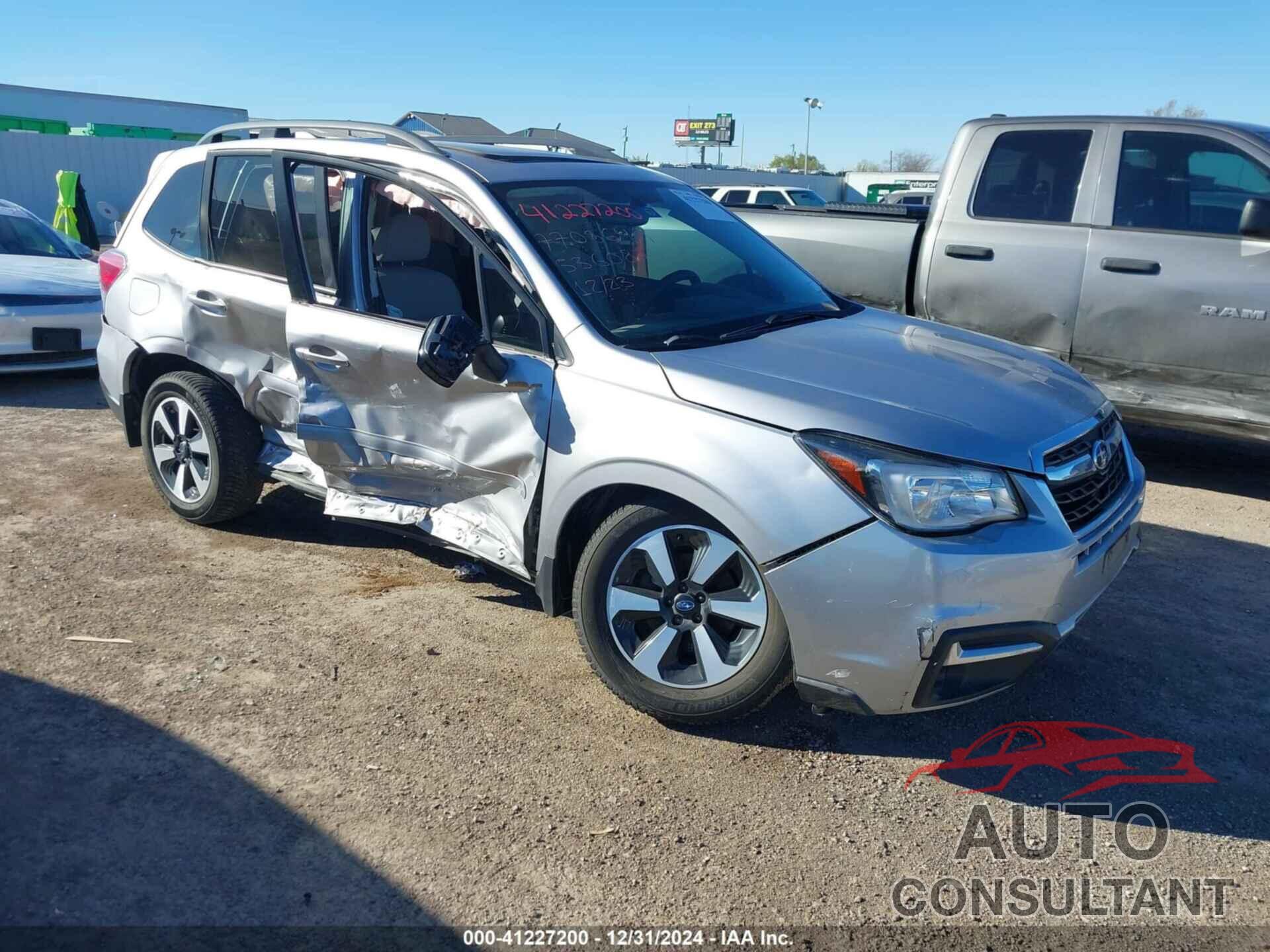 SUBARU FORESTER 2018 - JF2SJADC3JH536087