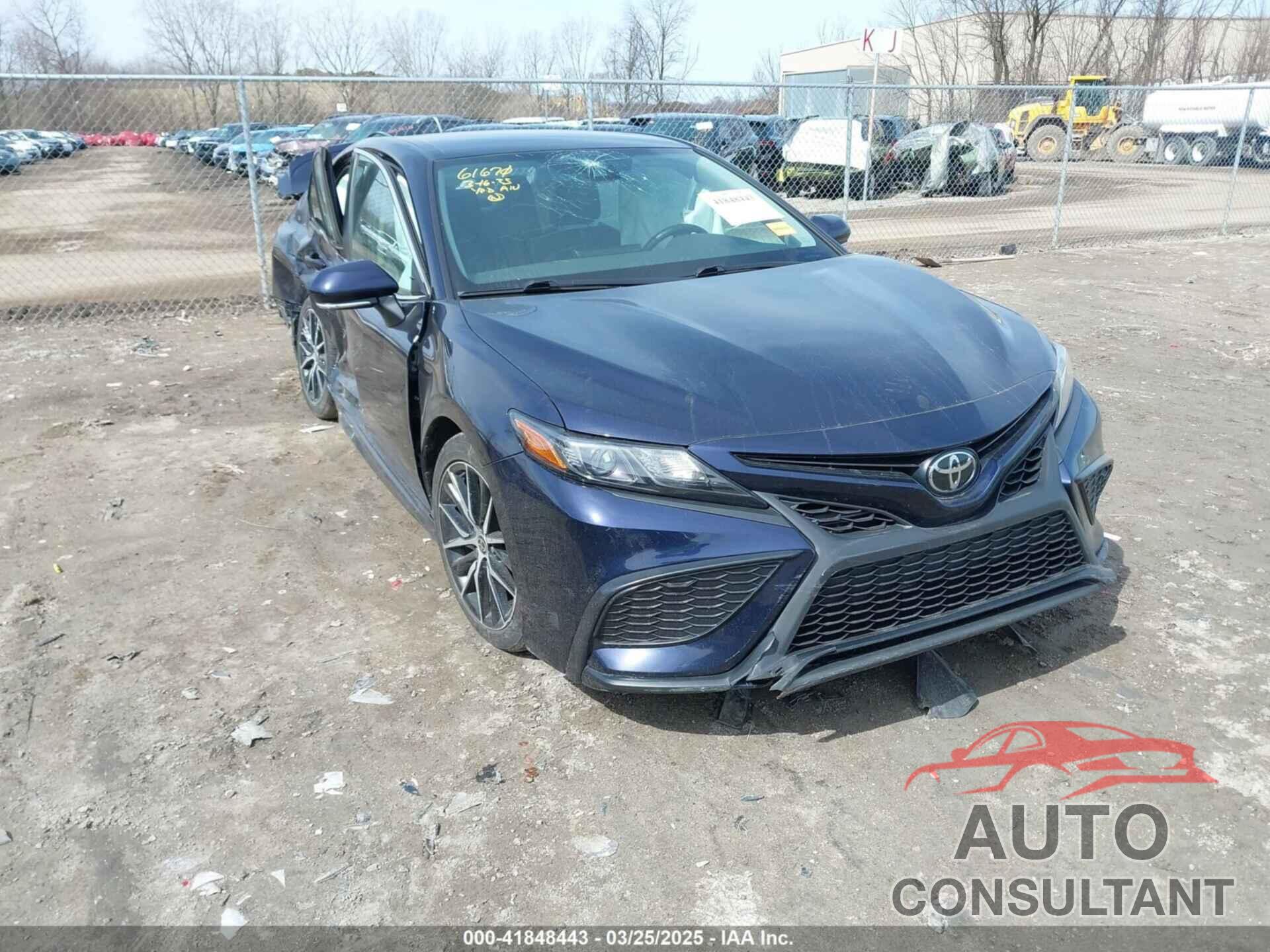TOYOTA CAMRY 2022 - 4T1G11AK7NU674059