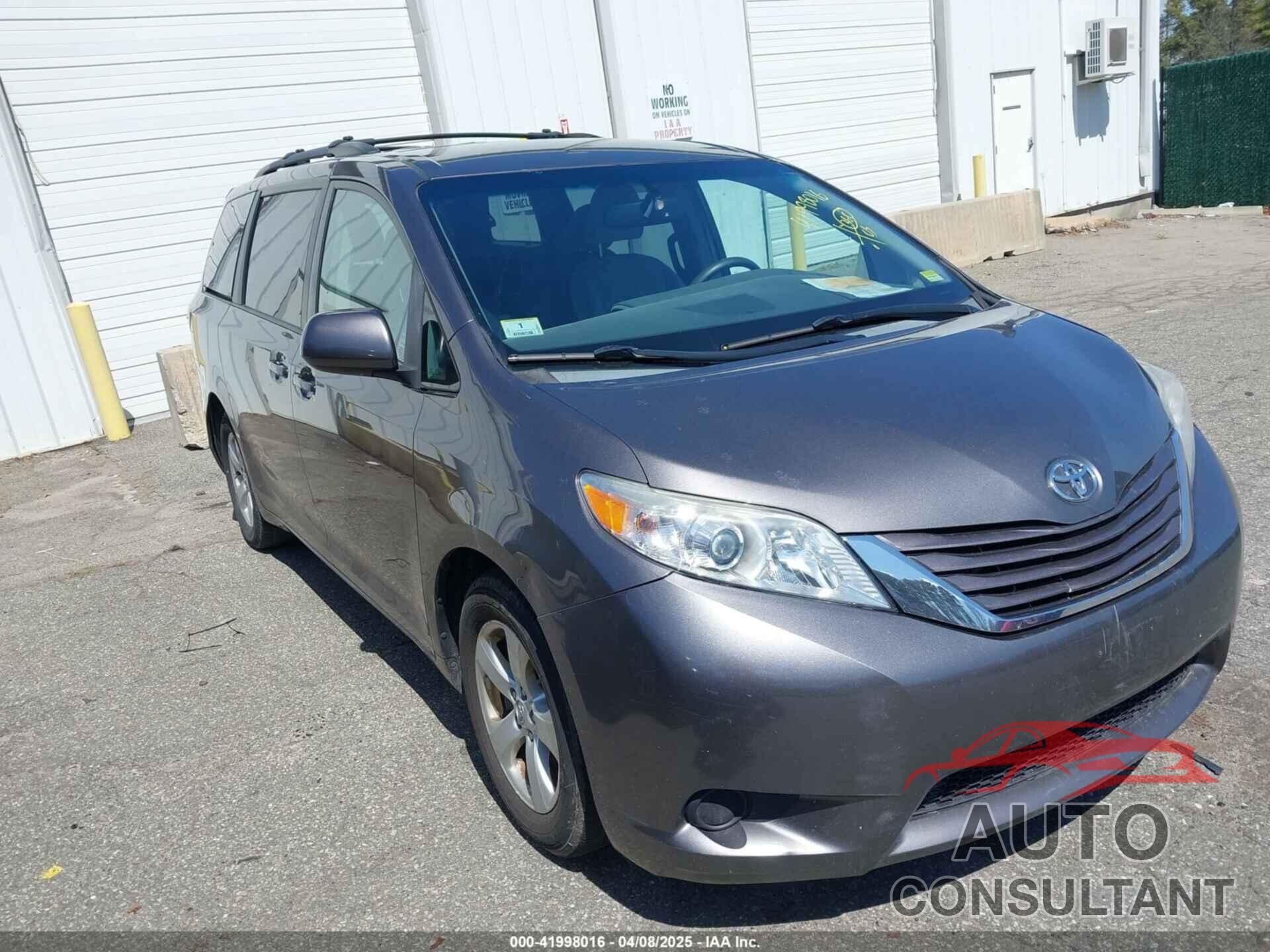 TOYOTA SIENNA 2015 - 5TDKK3DC1FS634254