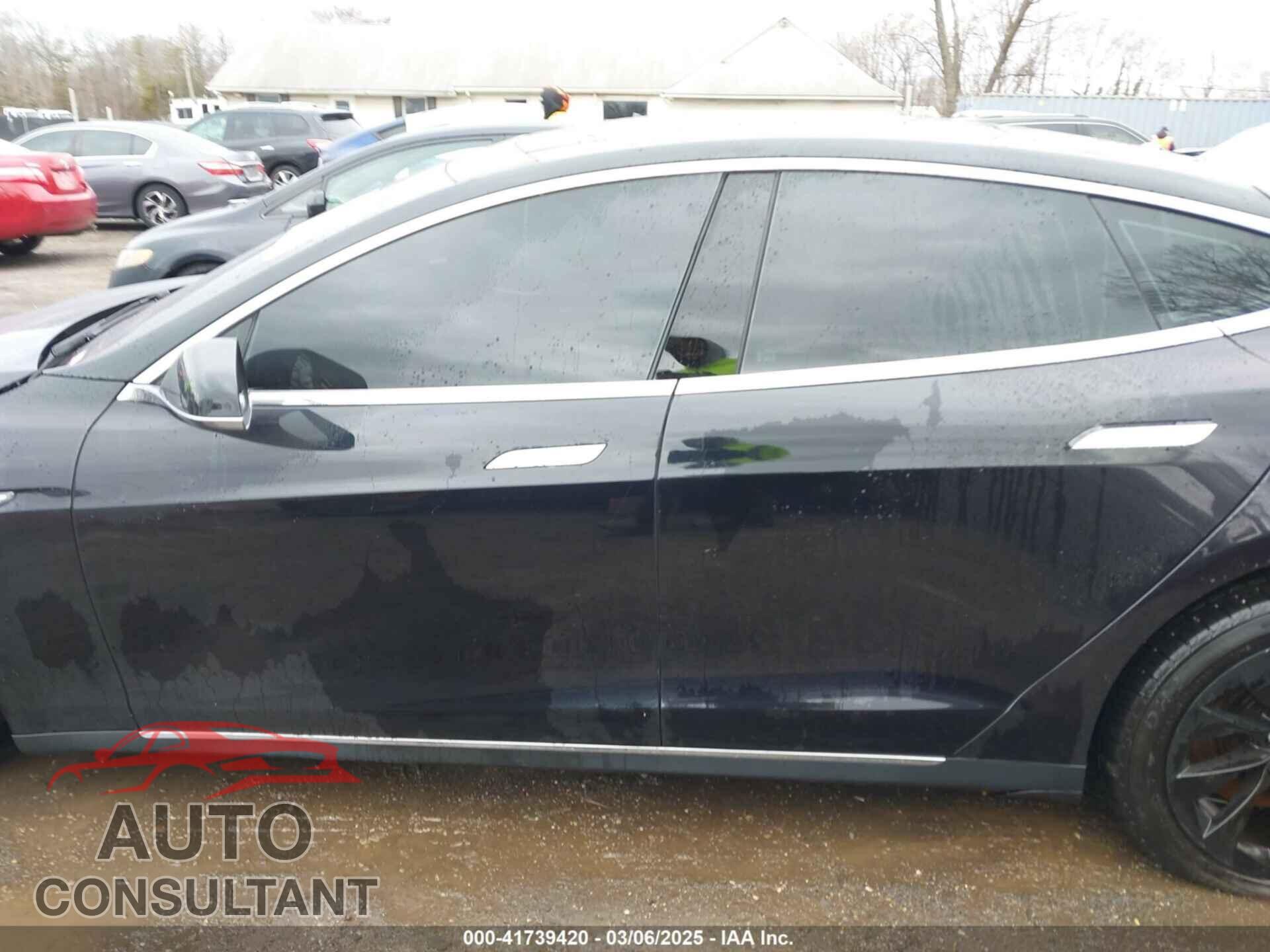 TESLA MODEL S 2015 - 5YJSA1E20FF107291