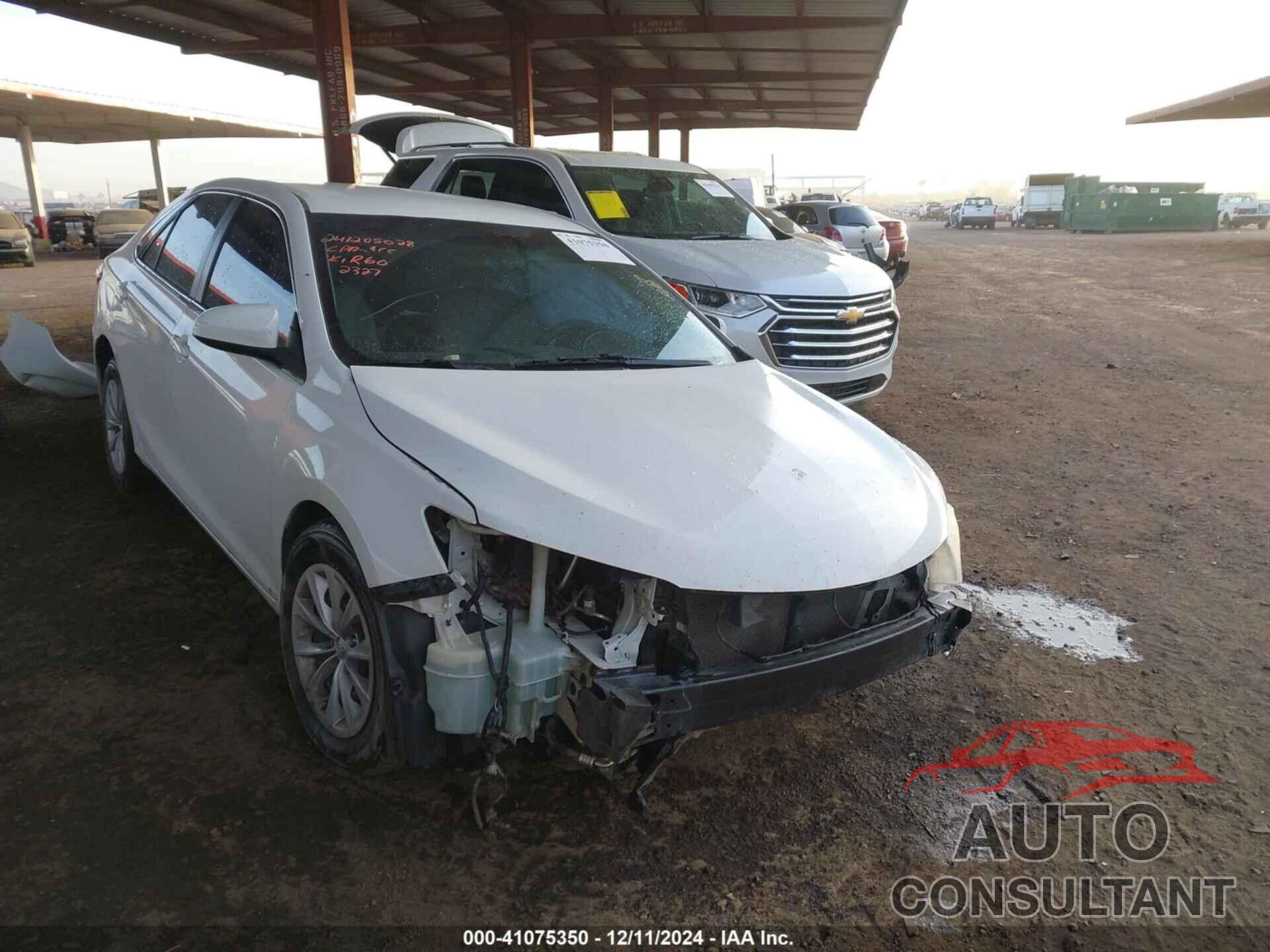 TOYOTA CAMRY 2015 - 4T4BF1FK5FR482327