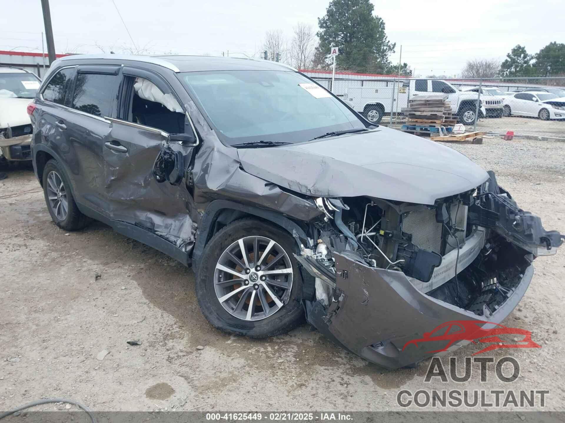 TOYOTA HIGHLANDER 2019 - 5TDKZRFH2KS327578