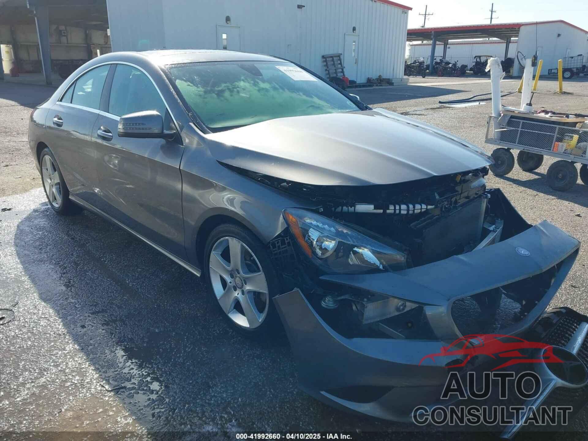 MERCEDES-BENZ CLA 250 2015 - WDDSJ4EB1FN247908