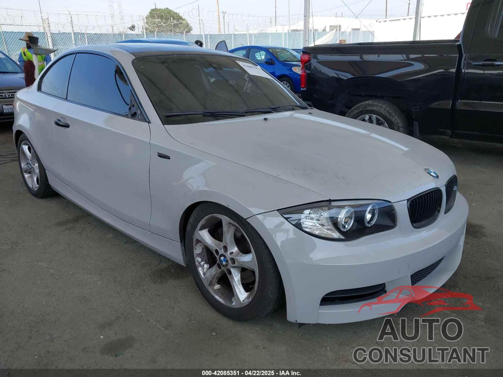BMW 128I 2010 - WBAUP9C50AVL89216