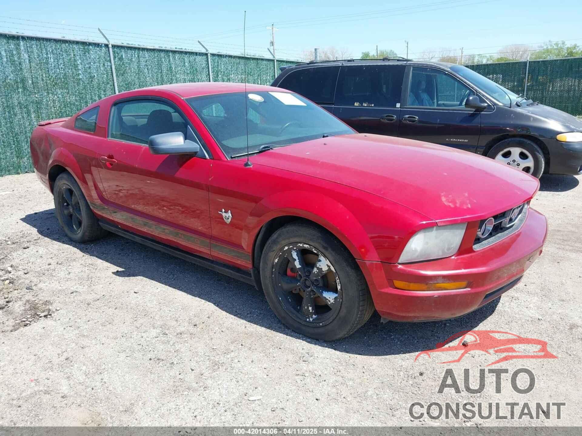 FORD MUSTANG 2009 - 1ZVHT80NX95120308