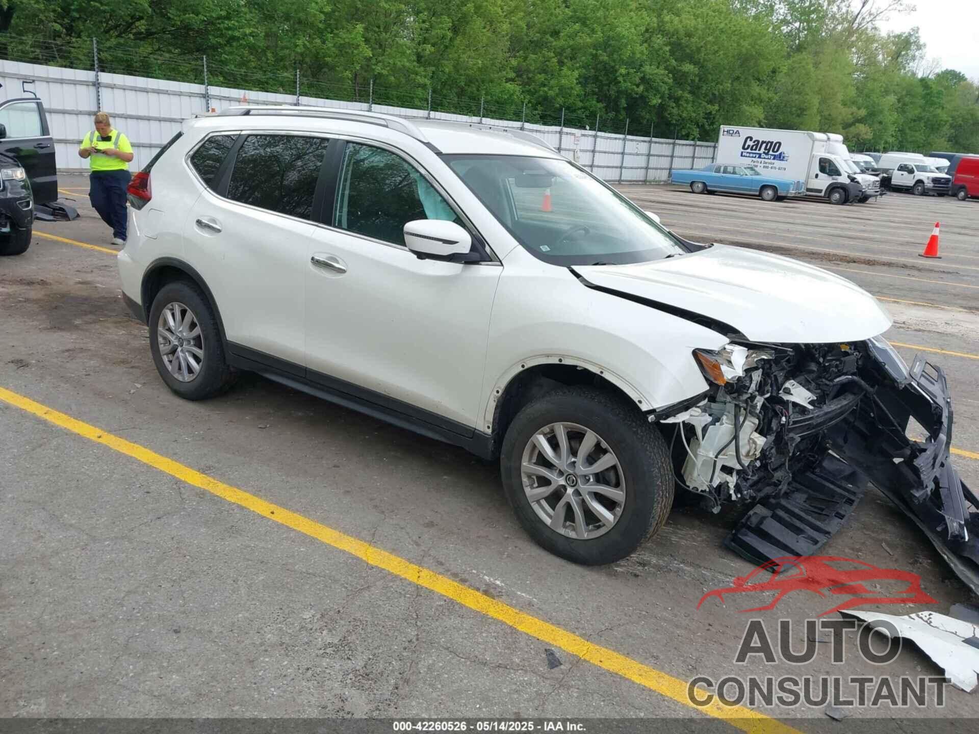 NISSAN ROGUE 2018 - KNMAT2MV2JP513904
