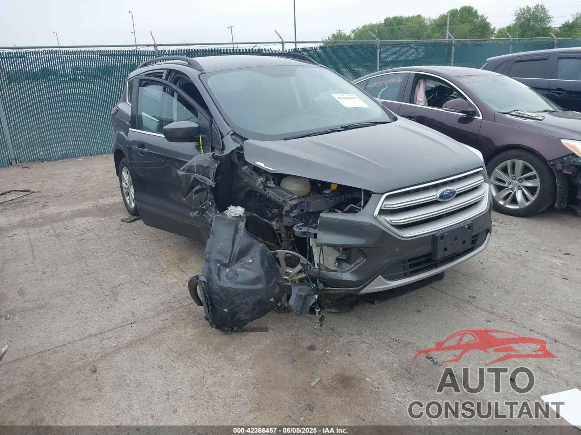 FORD ESCAPE 2018 - 1FMCU0GD0JUC29827