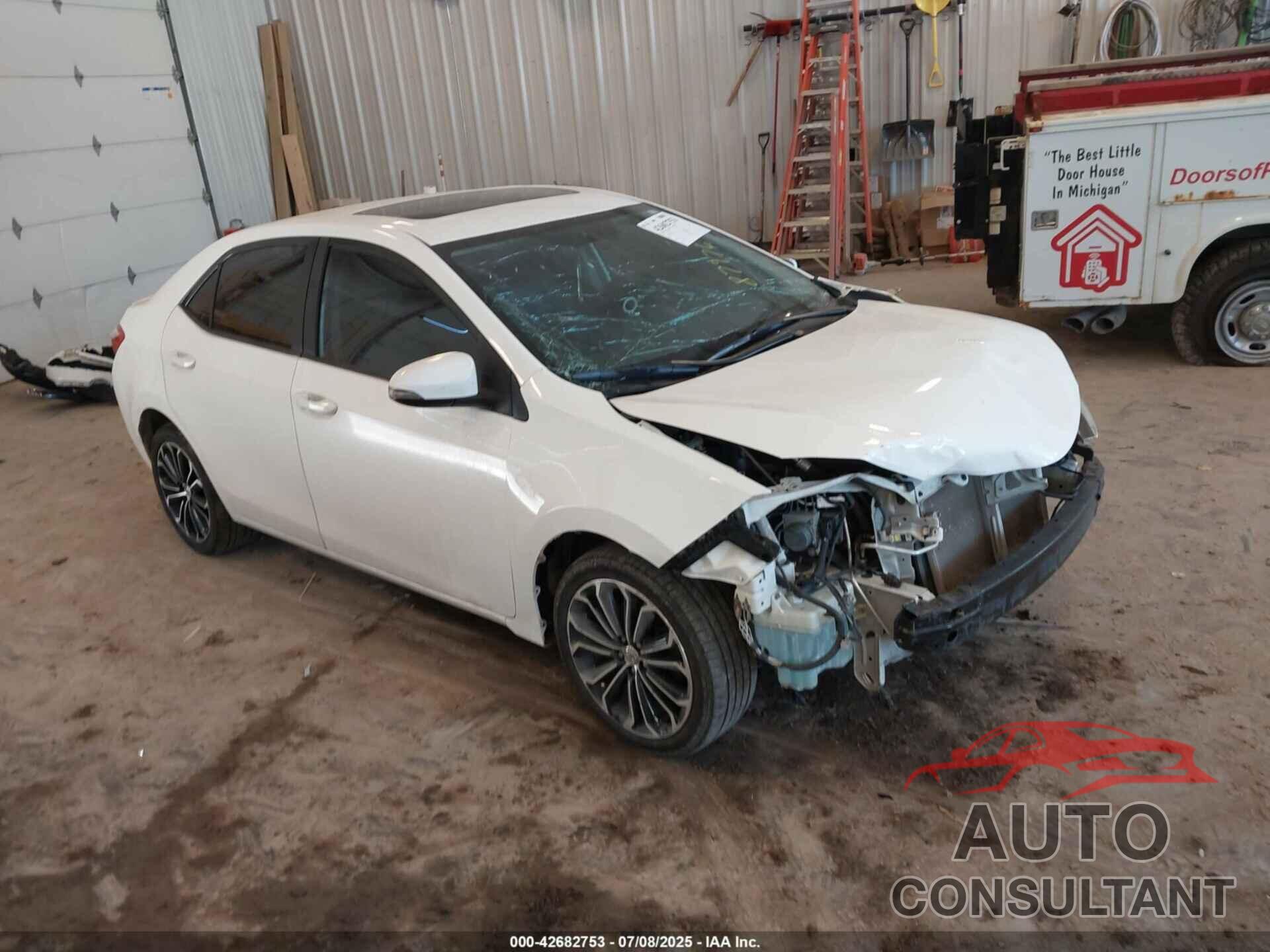 TOYOTA COROLLA 2015 - 5YFBURHE4FP365734