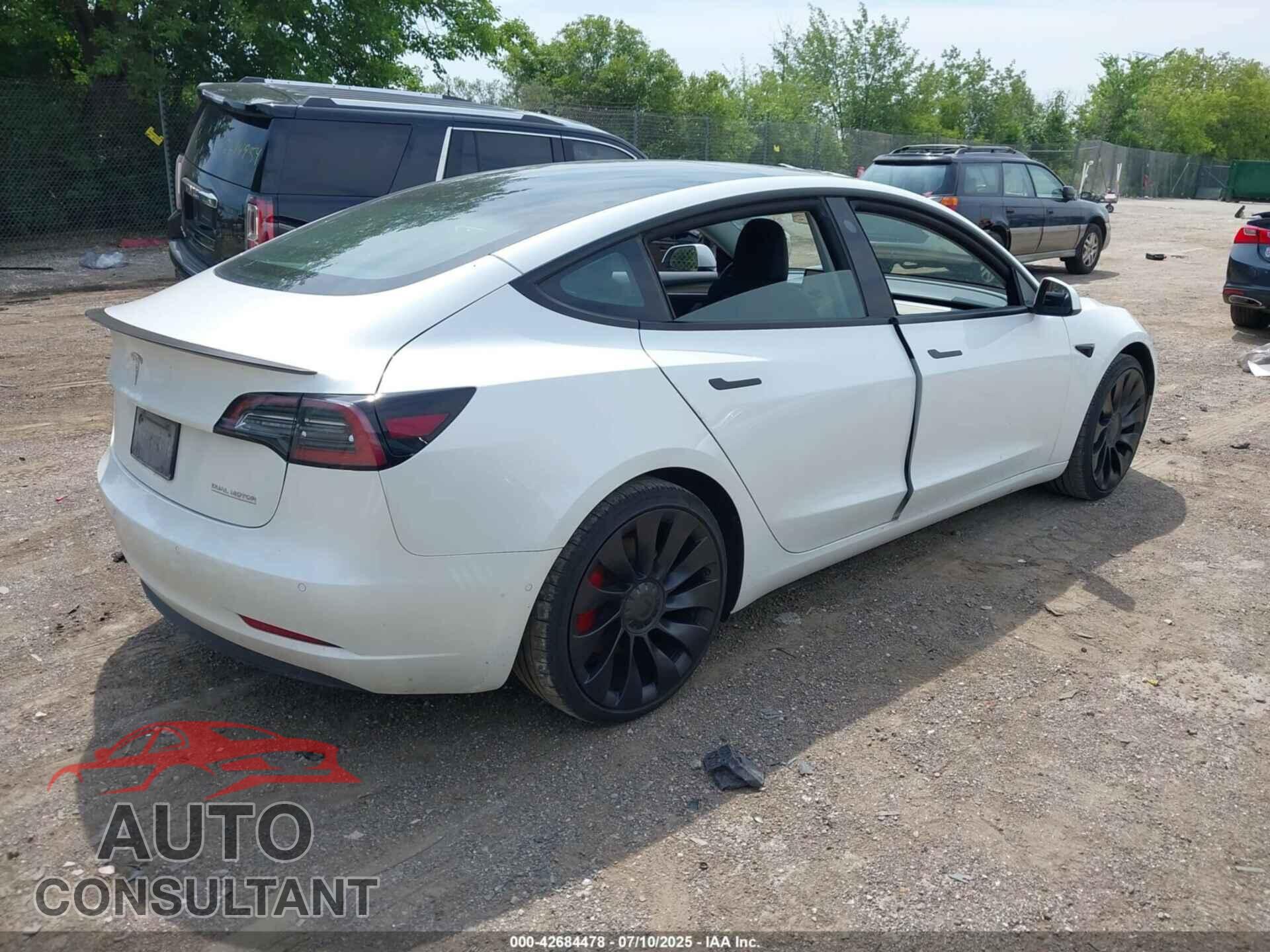 TESLA MODEL 3 2022 - 5YJ3E1EC6NF258569