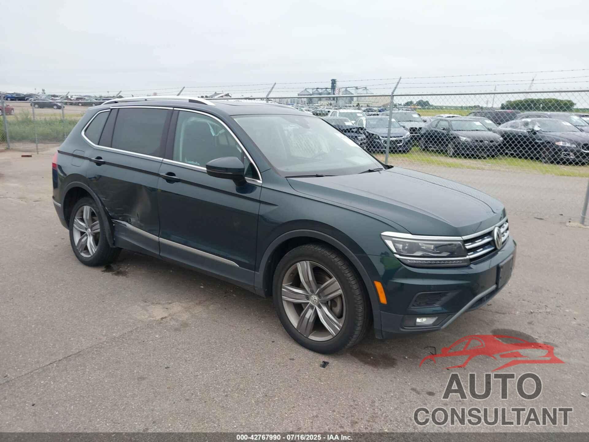 VOLKSWAGEN TIGUAN 2018 - 3VV4B7AX4JM208351