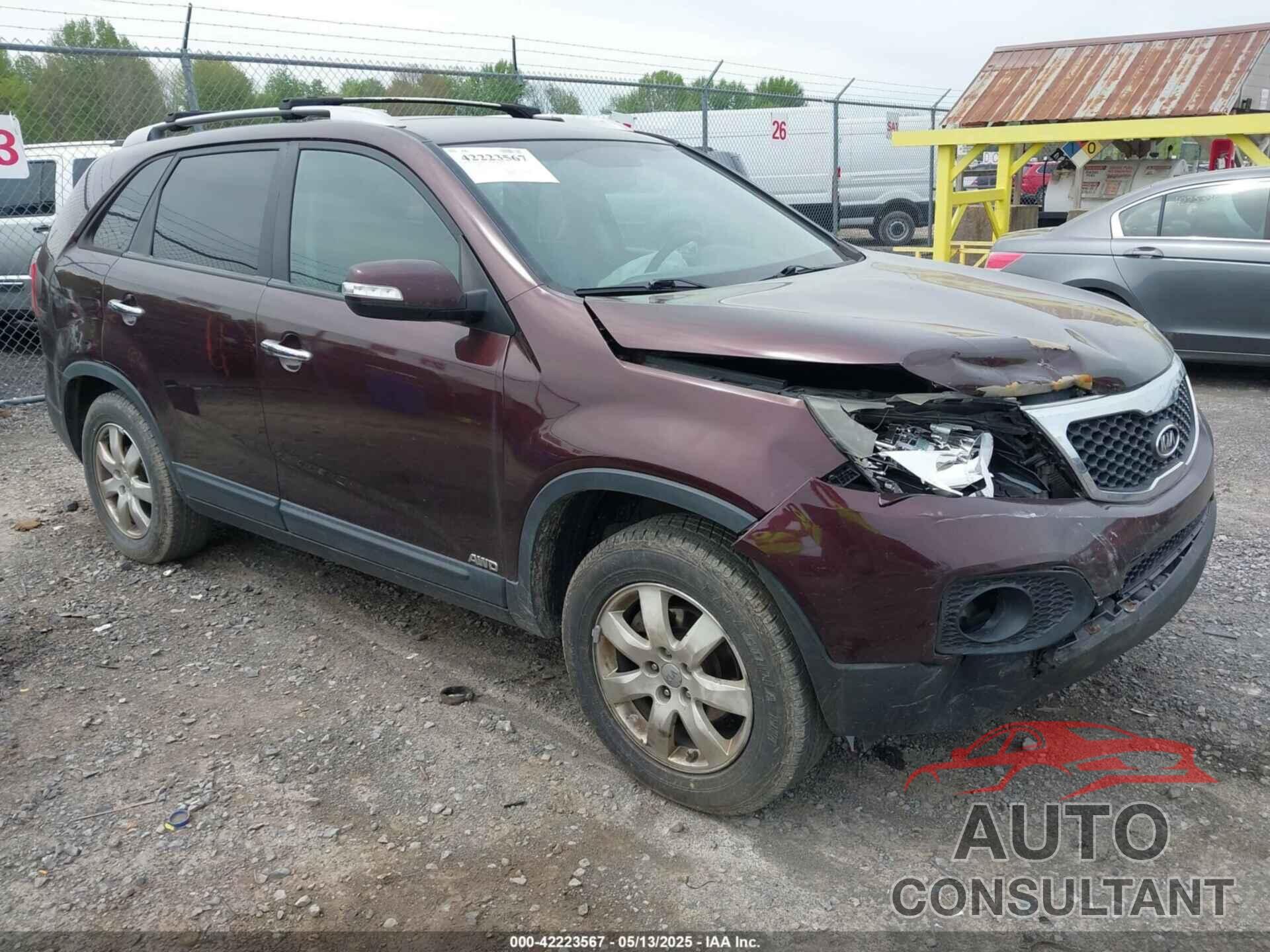 KIA SORENTO 2012 - 5XYKTCA69CG227917