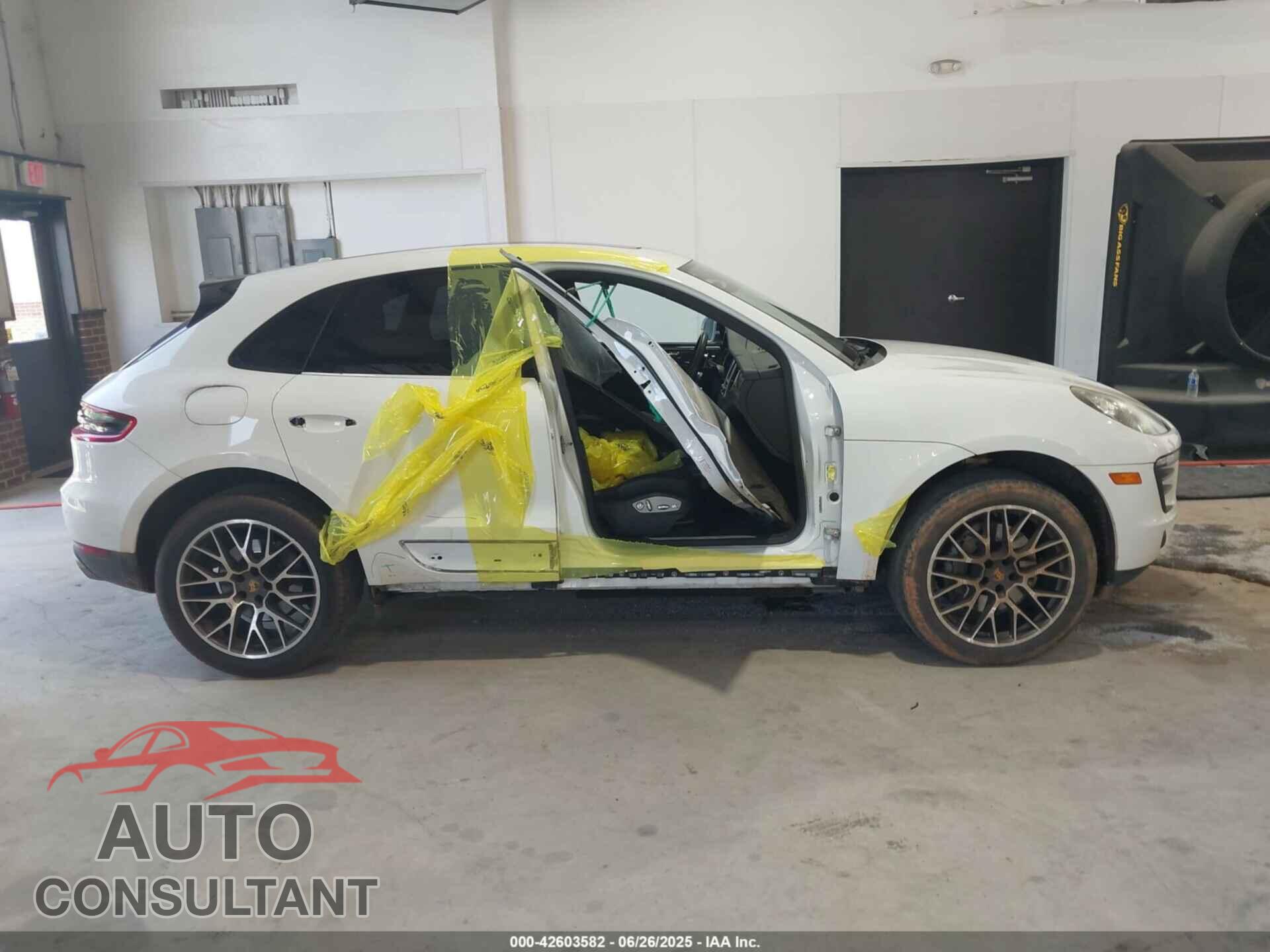 PORSCHE MACAN 2016 - WP1AB2A50GLB50914