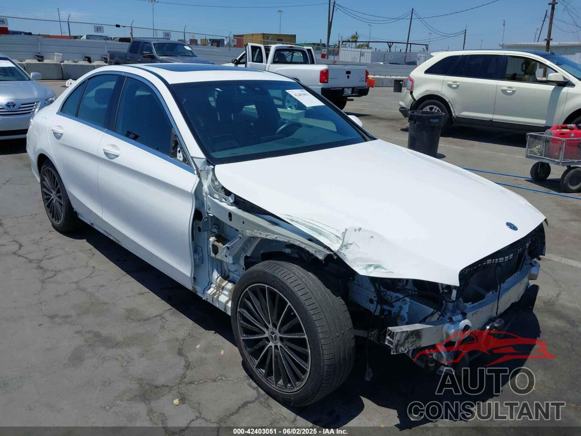 MERCEDES-BENZ C 300 2019 - 55SWF8DB5KU322445