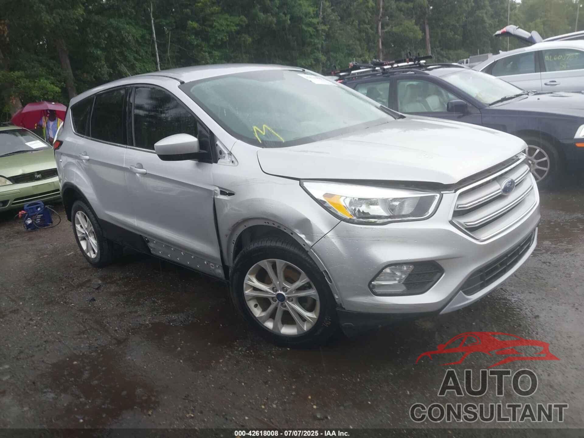 FORD ESCAPE 2017 - 1FMCU0GD9HUD48373