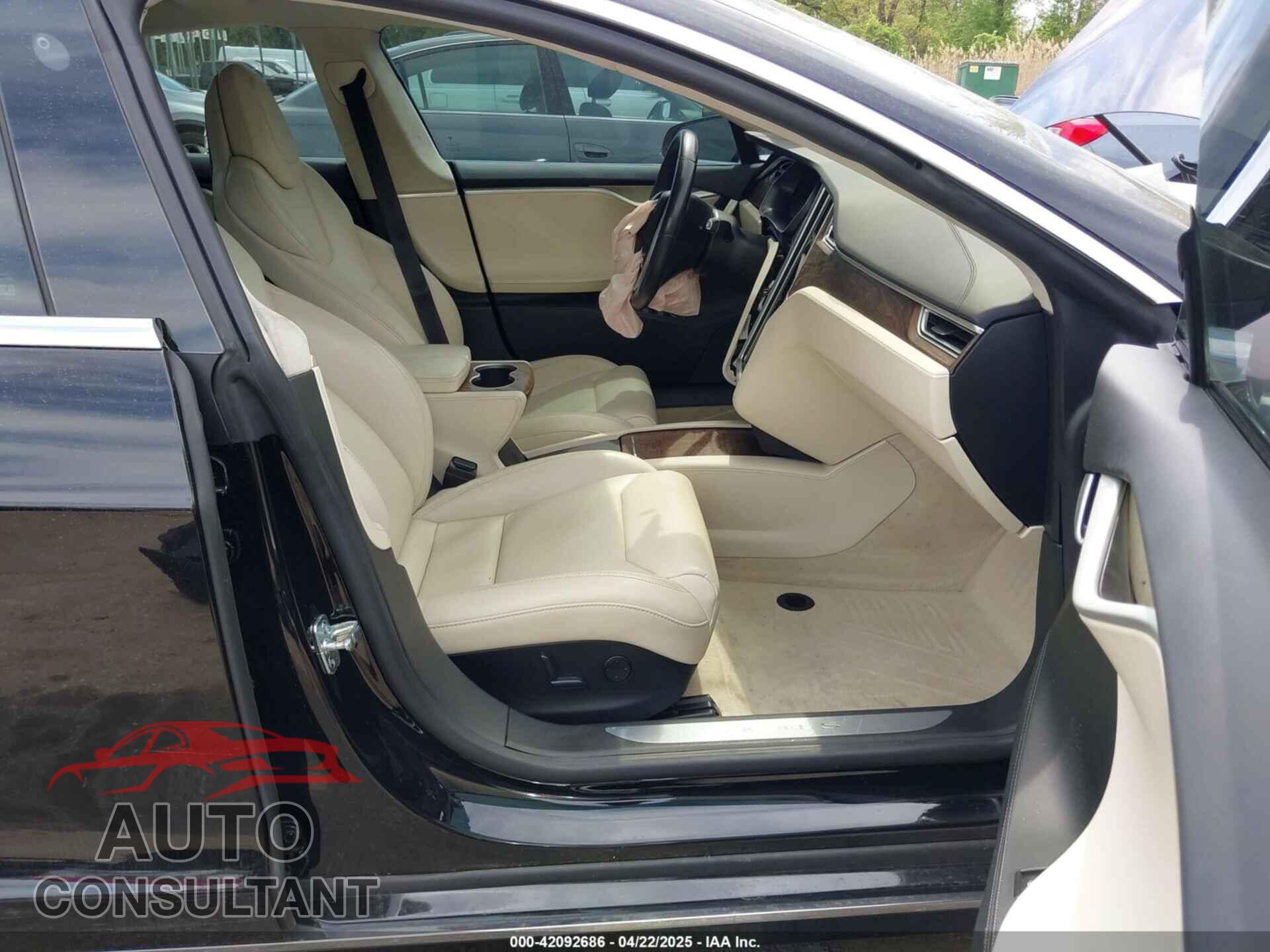 TESLA MODEL S 2017 - 5YJSA1E13HF228486