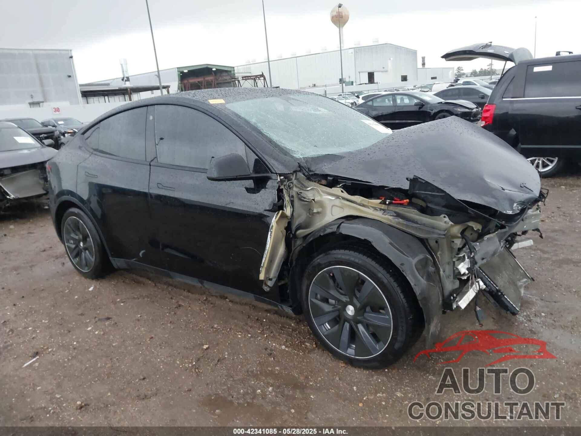 TESLA MODEL Y 2021 - 5YJYGAEE1MF149792