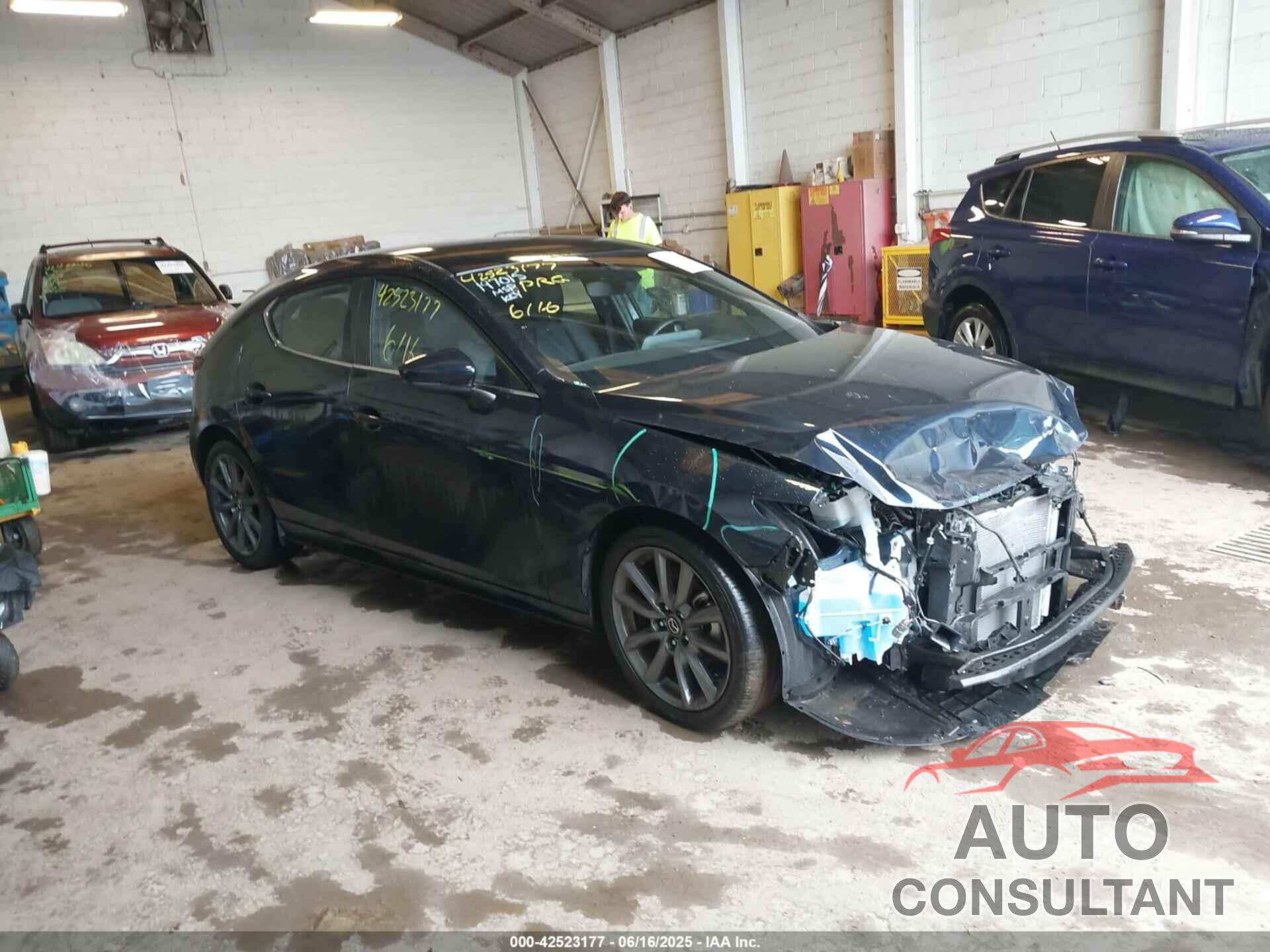 MAZDA MAZDA3 2022 - JM1BPAKL8N1514522