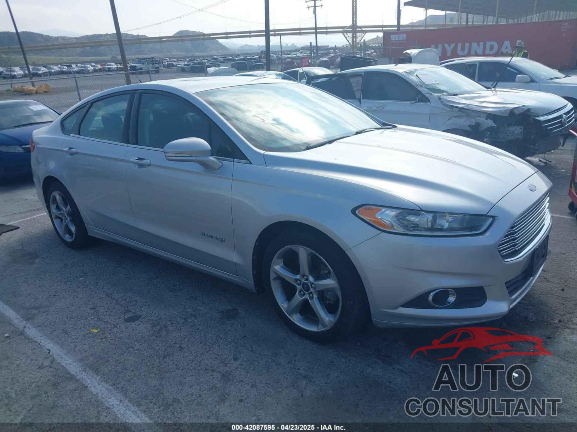 FORD FUSION HYBRID 2013 - 3FA6P0LU6DR235471