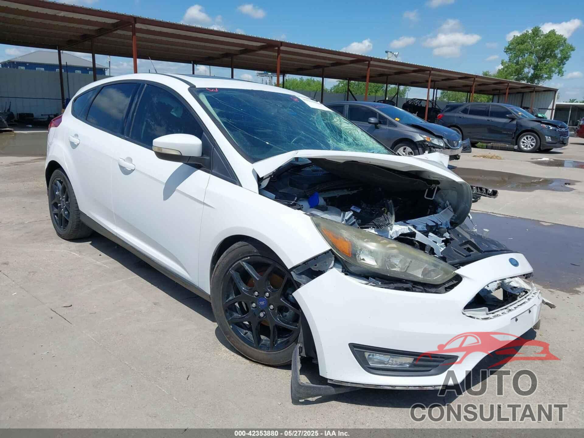 FORD FOCUS 2016 - 1FADP3K23GL368085