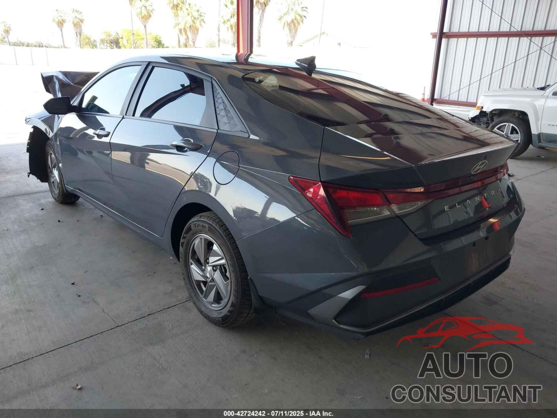 HYUNDAI ELANTRA 2024 - KMHLL4DGXRU817996