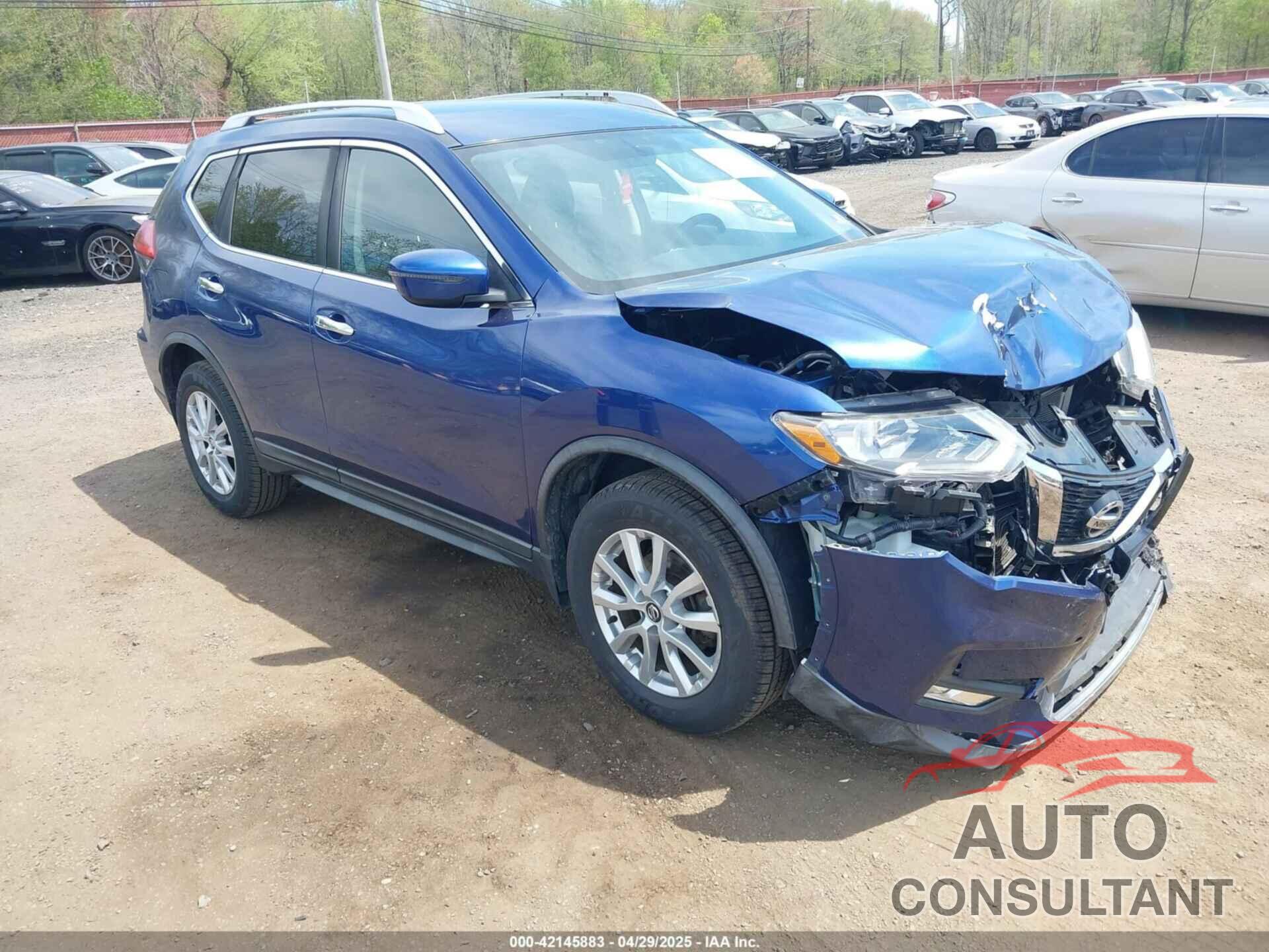 NISSAN ROGUE 2017 - KNMAT2MVXHP519864