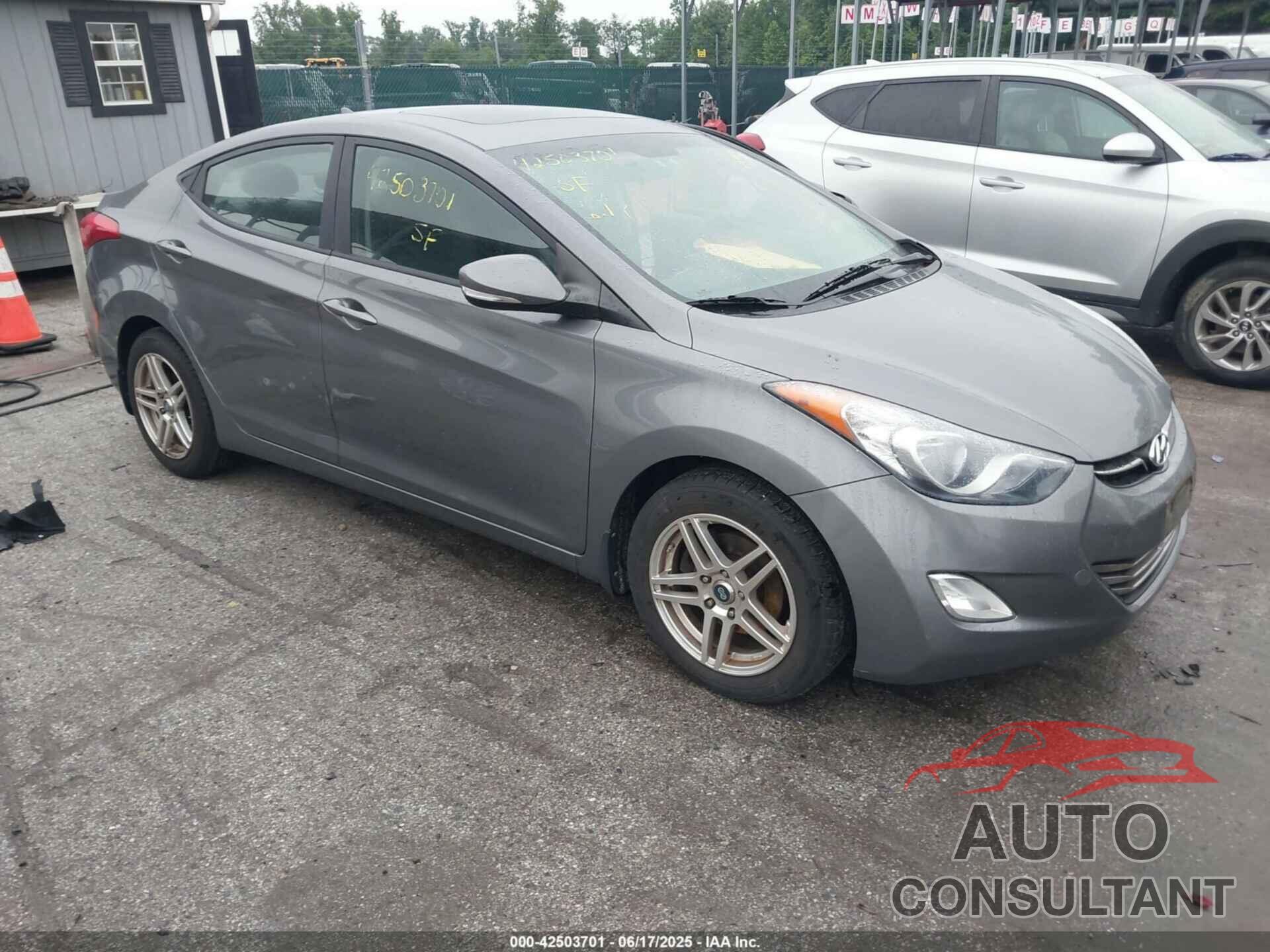 HYUNDAI ELANTRA 2012 - 5NPDH4AE7CH098138
