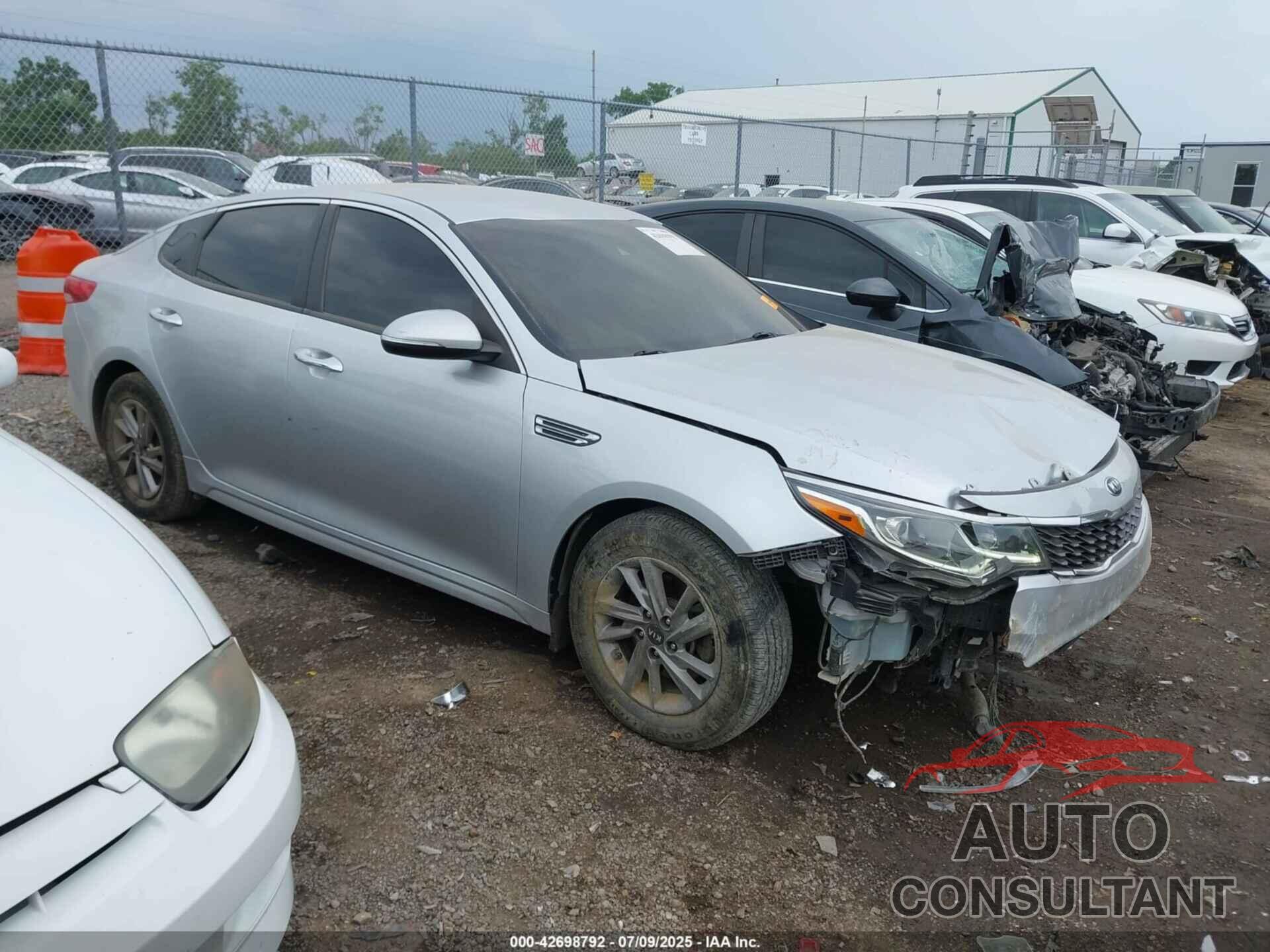 KIA OPTIMA 2020 - 5XXGT4L37LG386745