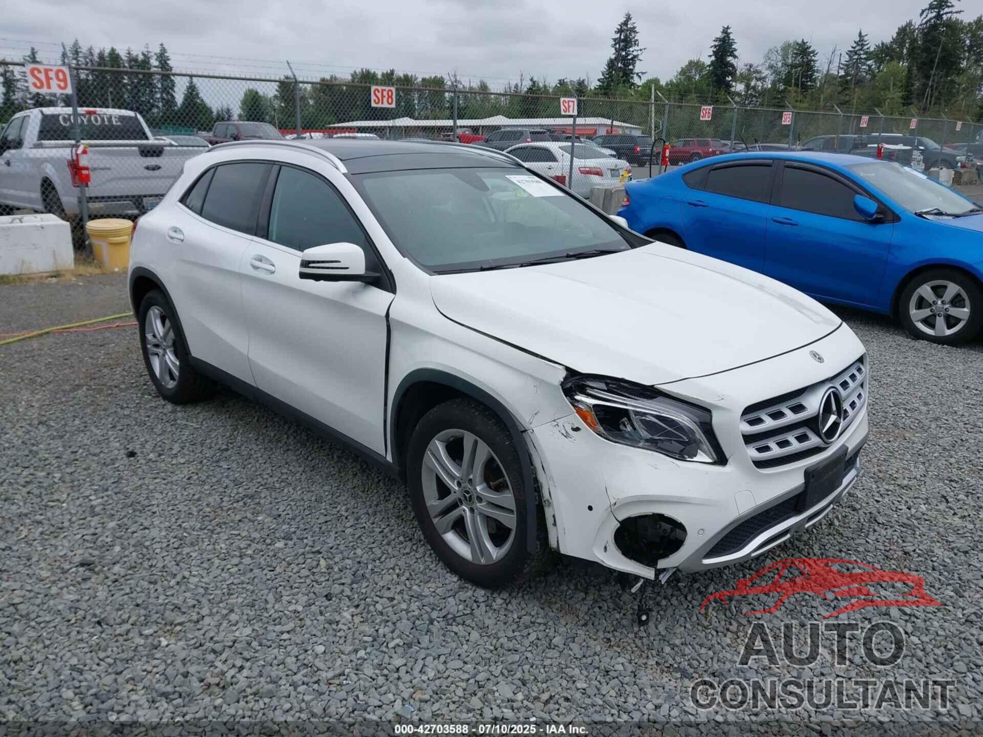 MERCEDES-BENZ GLA 250 2019 - WDCTG4GB2KJ588840