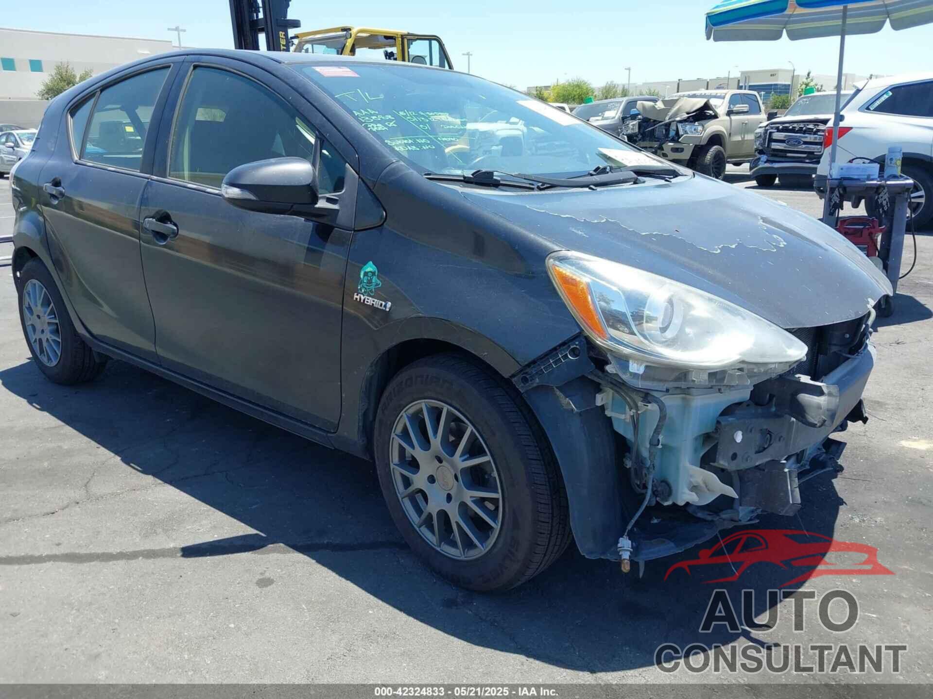 TOYOTA PRIUS C 2015 - JTDKDTB3XF1104844