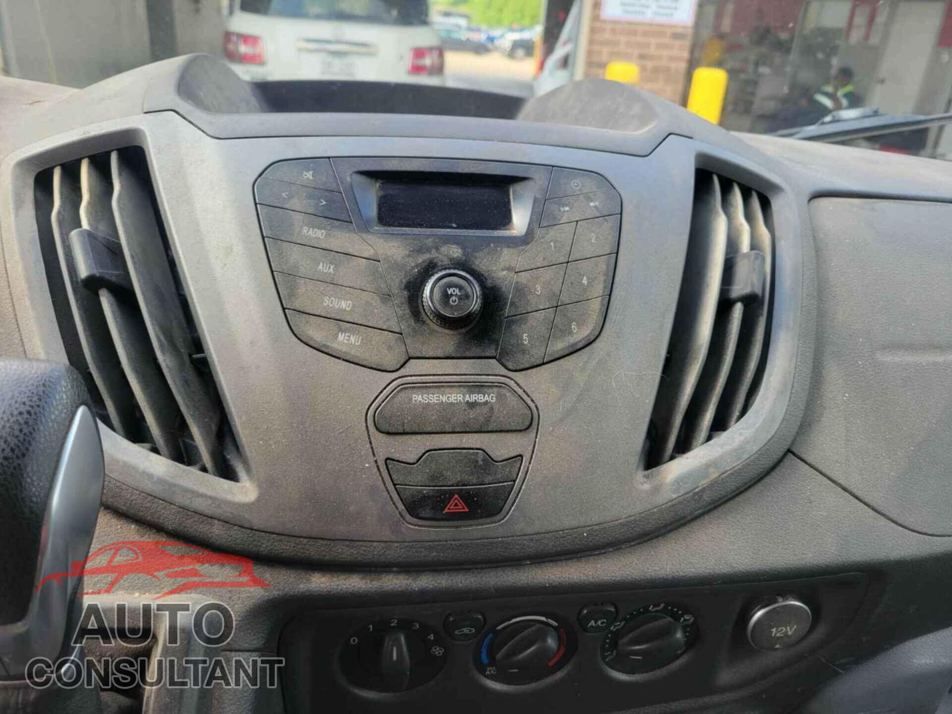 FORD TRANSIT 2017 - 1FTYE1YM1HKB17670