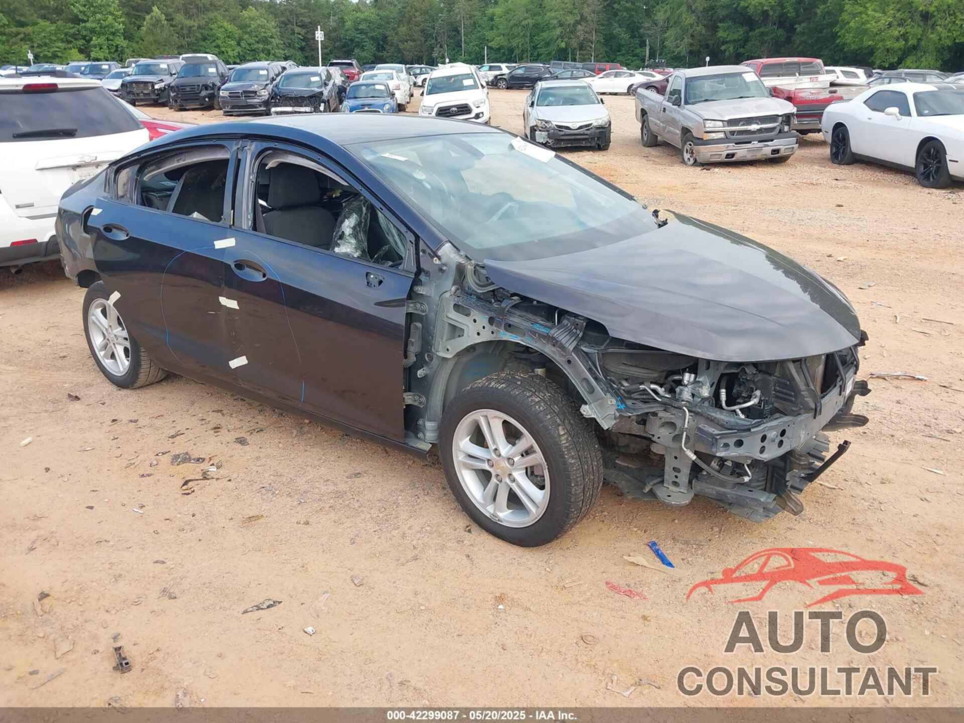 CHEVROLET CRUZE 2017 - 1G1BE5SM3H7130471
