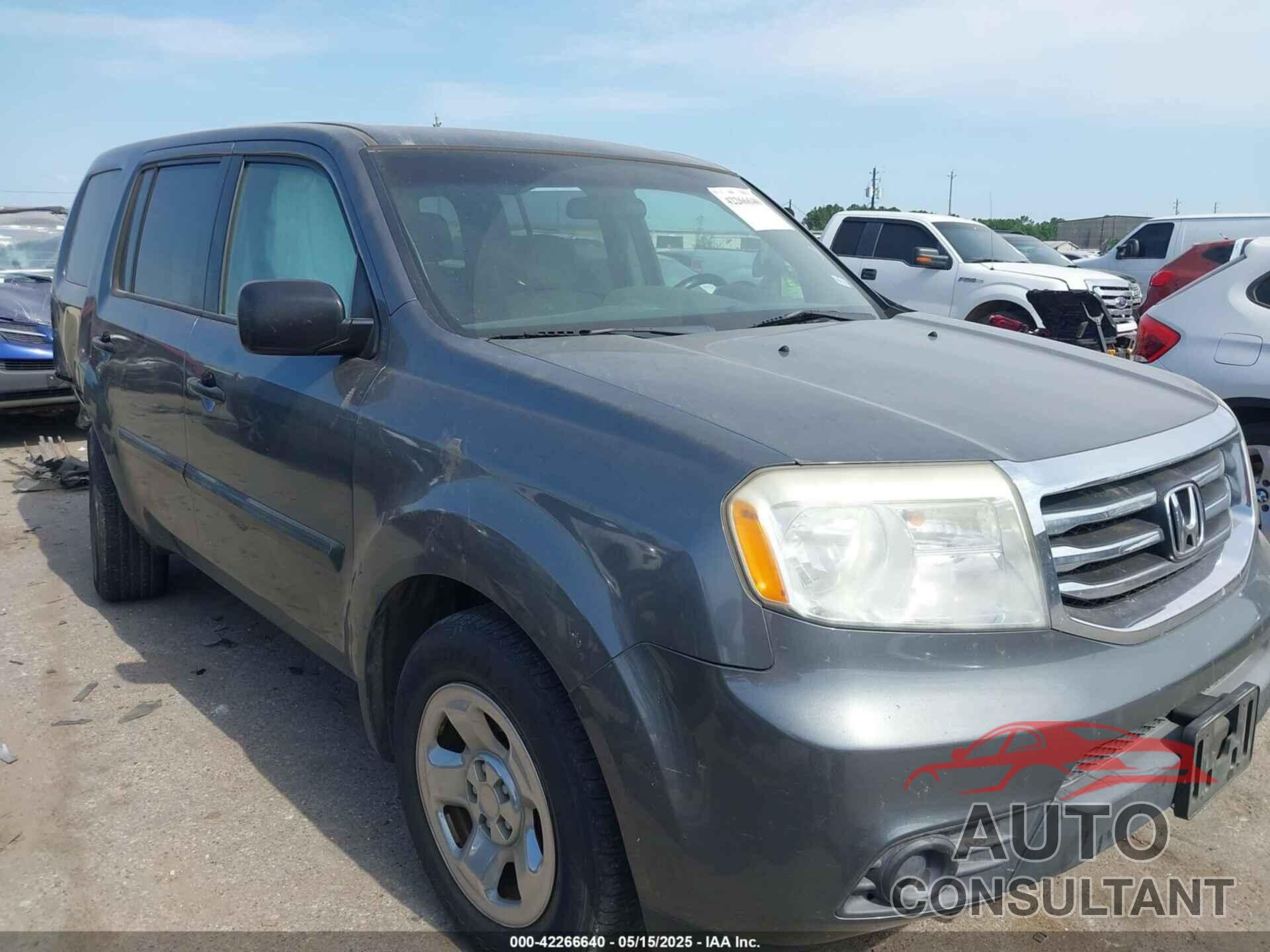 HONDA PILOT 2013 - 5FNYF4H22DB028453