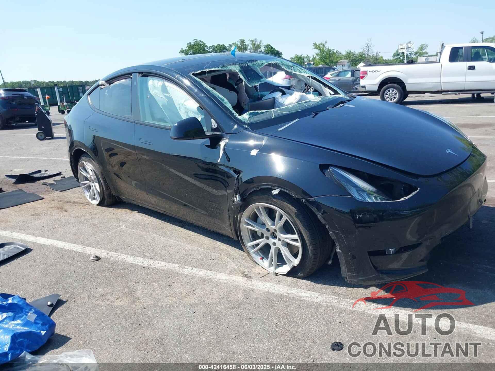 TESLA MODEL Y 2023 - 7SAYGDEE5PA116476