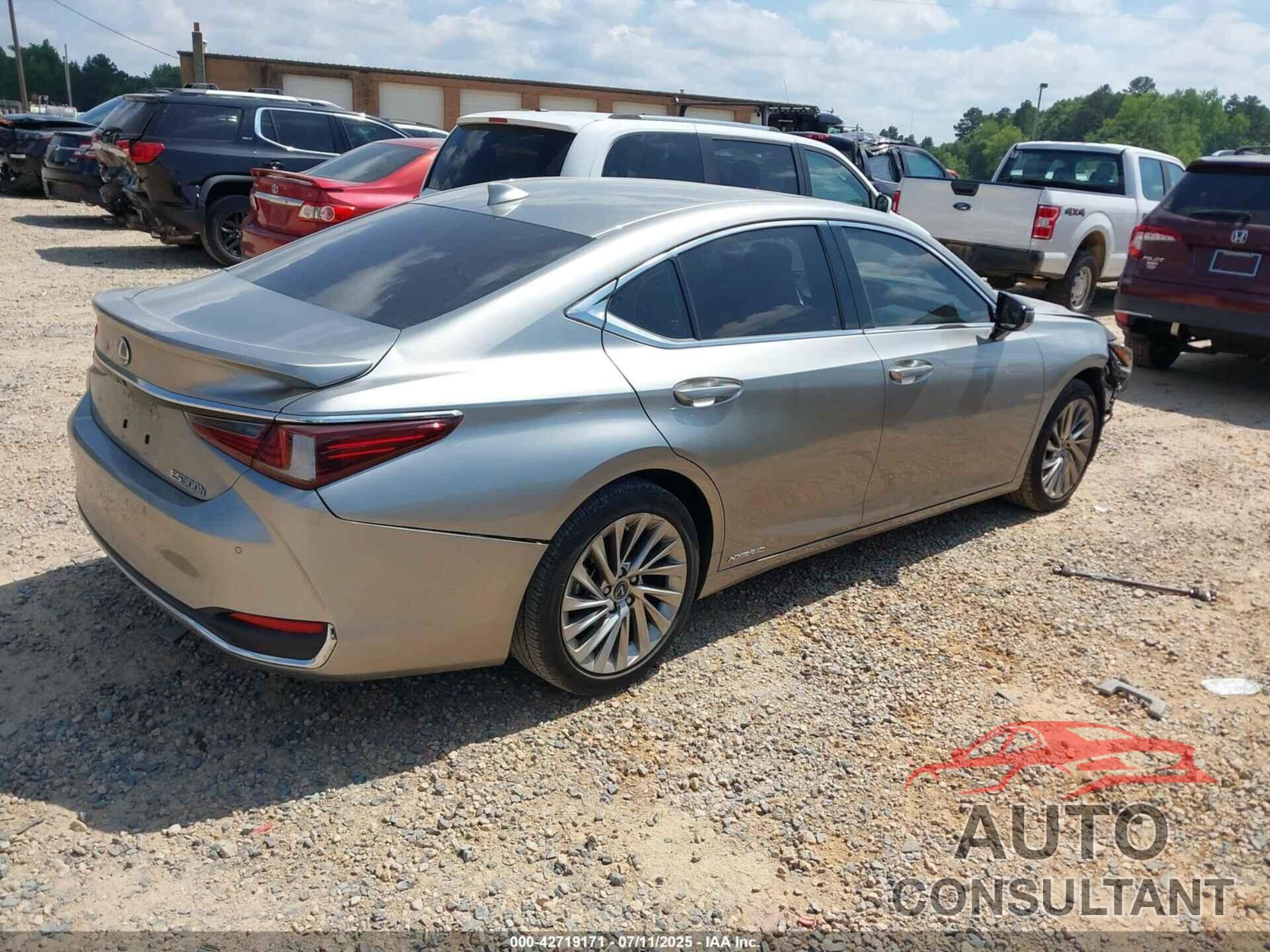LEXUS ES 300H 2019 - JTHB21B17K2051760