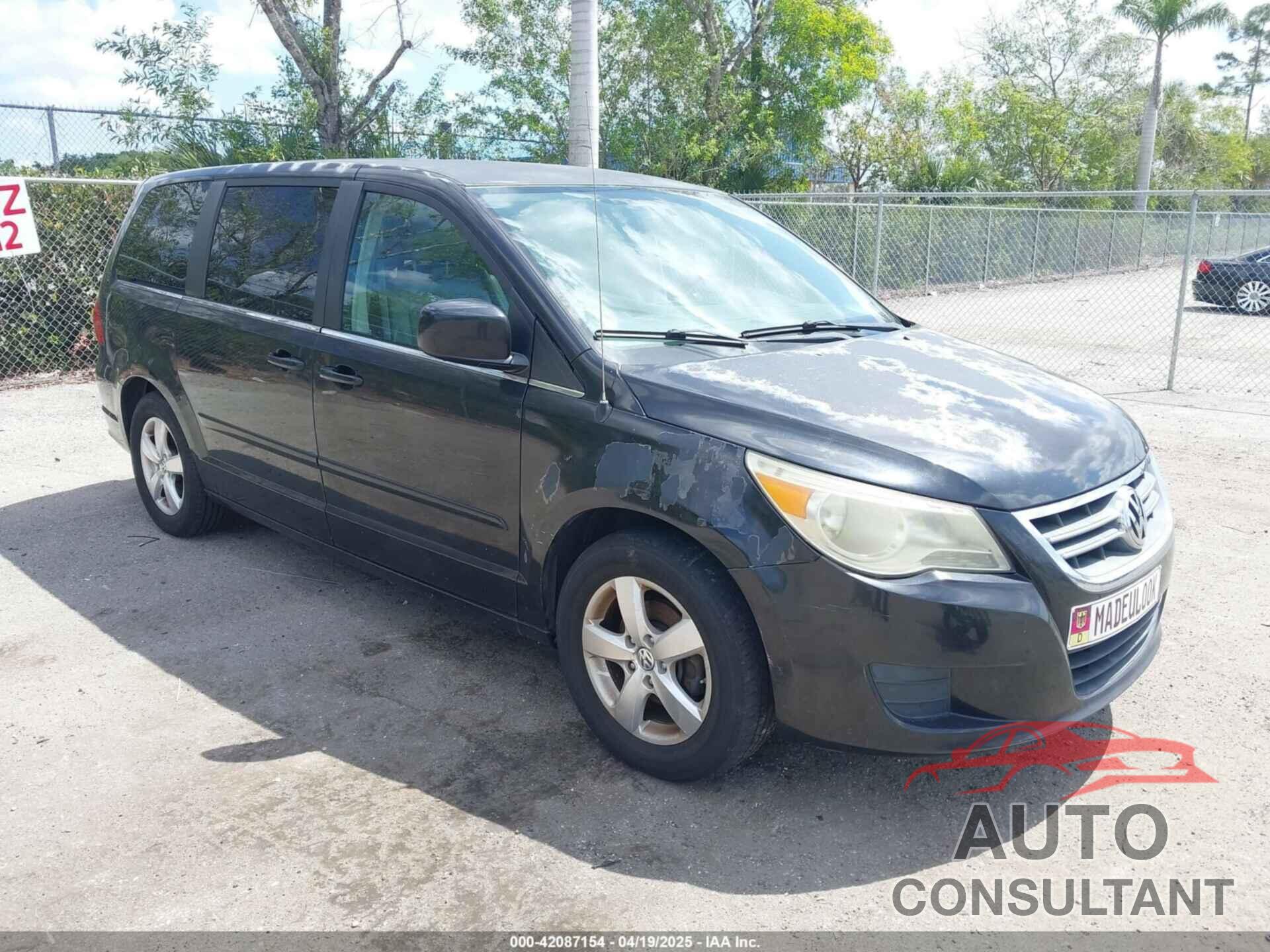 VOLKSWAGEN ROUTAN 2010 - 2V4RW3D12AR186616