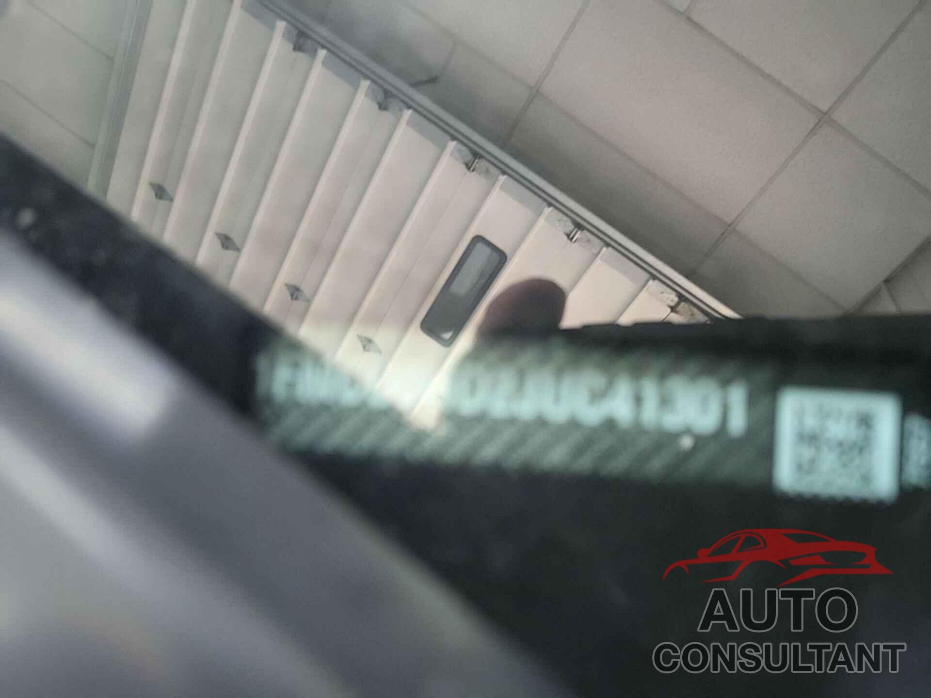FORD ESCAPE 2018 - 1FMCU0HD2JUC41301