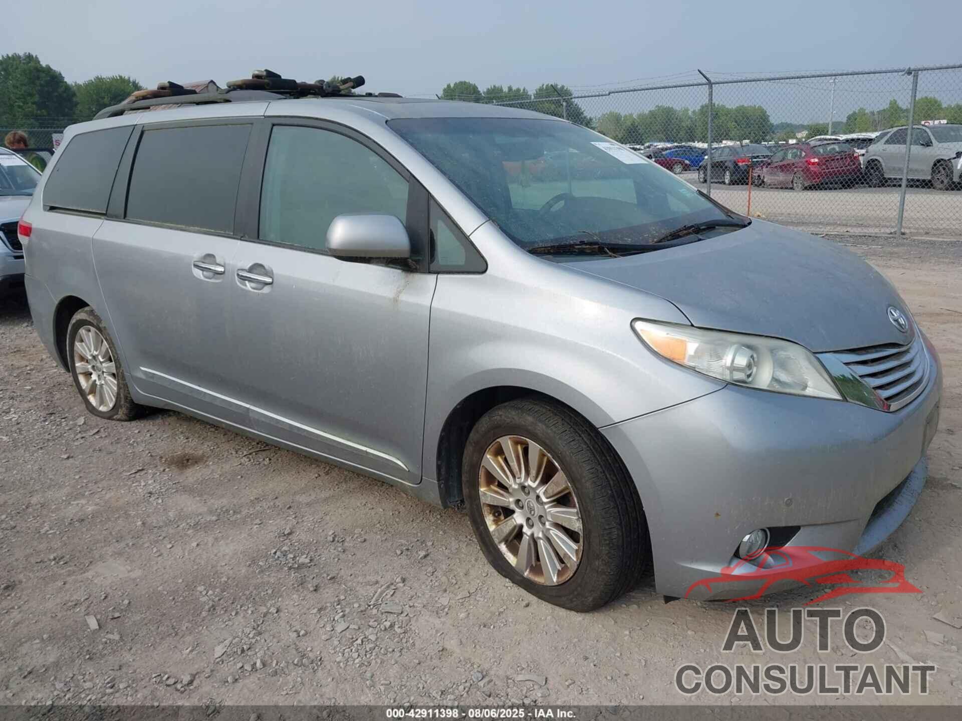 TOYOTA SIENNA 2011 - 5TDDK3DC3BS022382
